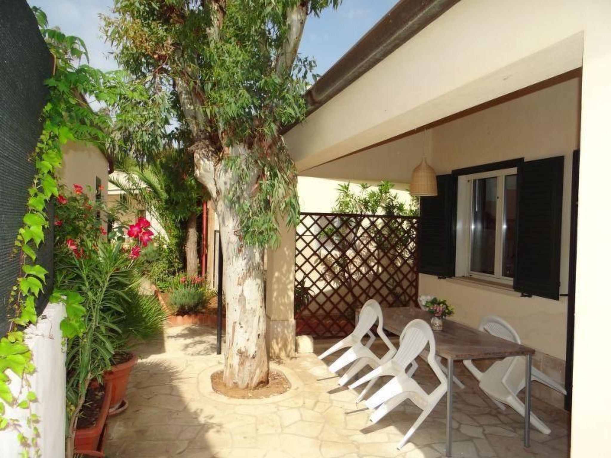 In Marina Di Modica mit Großer Terrasse-Dedans