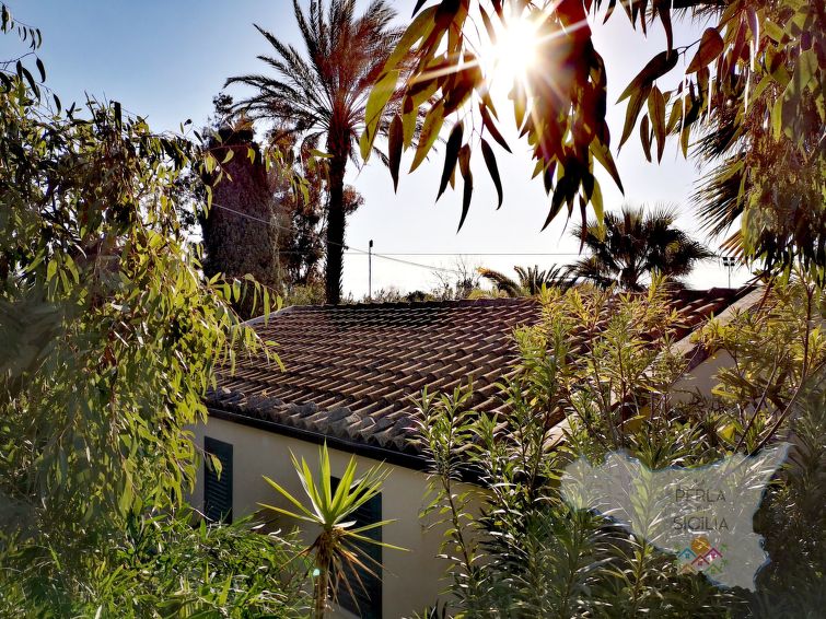 Centraal gelegen vakantiehuis aan zee in Marina di Modica · 55 m² in Marina di Modica