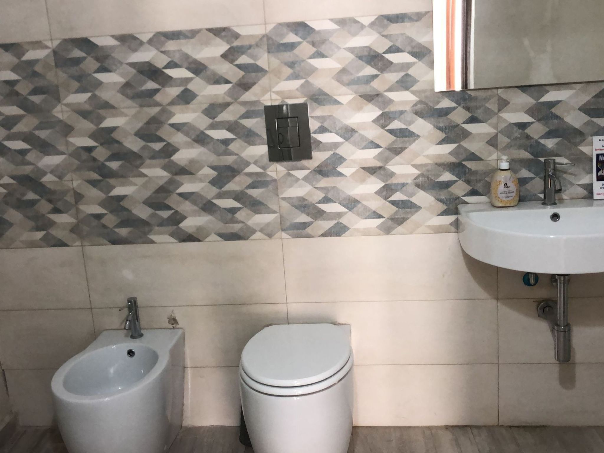 'Malteser 16' mit Wallbox-Dedans