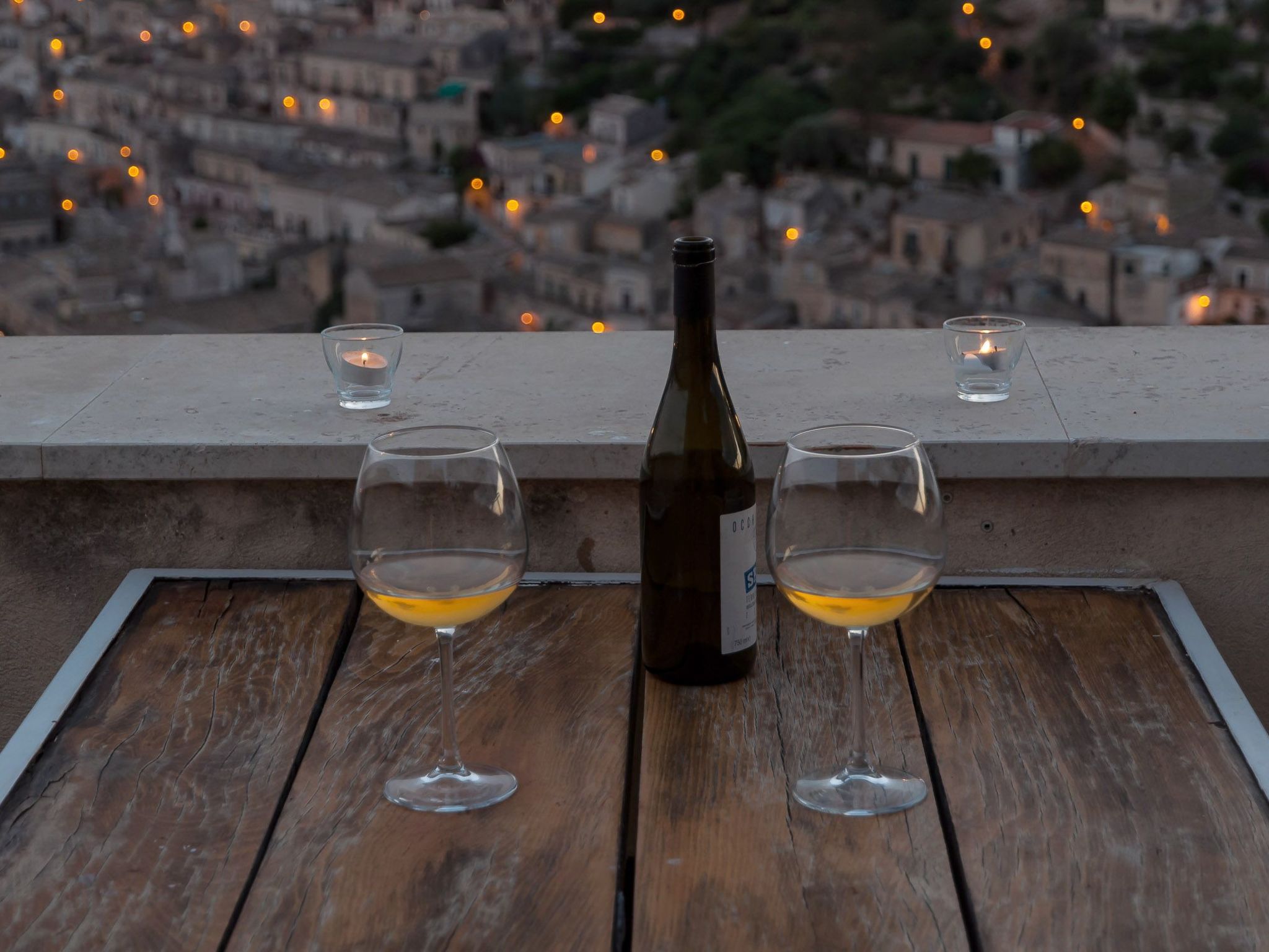 Eine Terrasse über Modica-Dedans