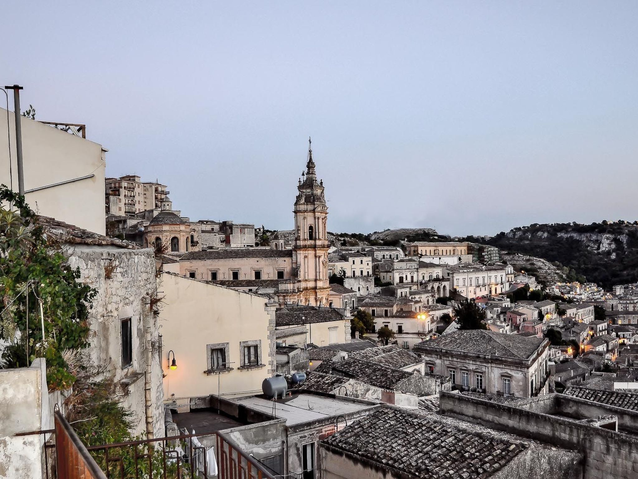 Eine Terrasse über Modica-Dedans