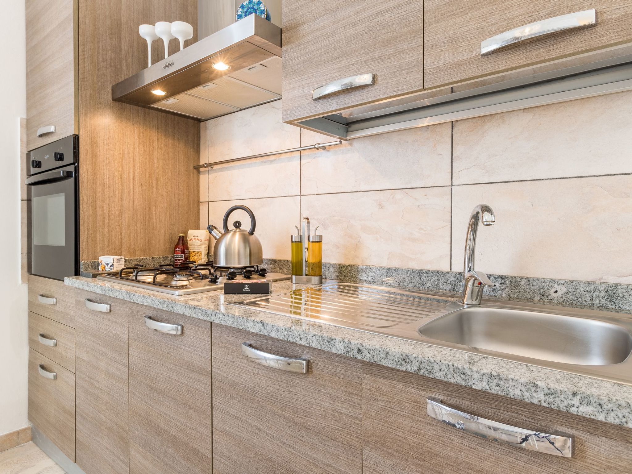 Edoné, Wohnung mit Blick auf einen Sandstrand-Binnen