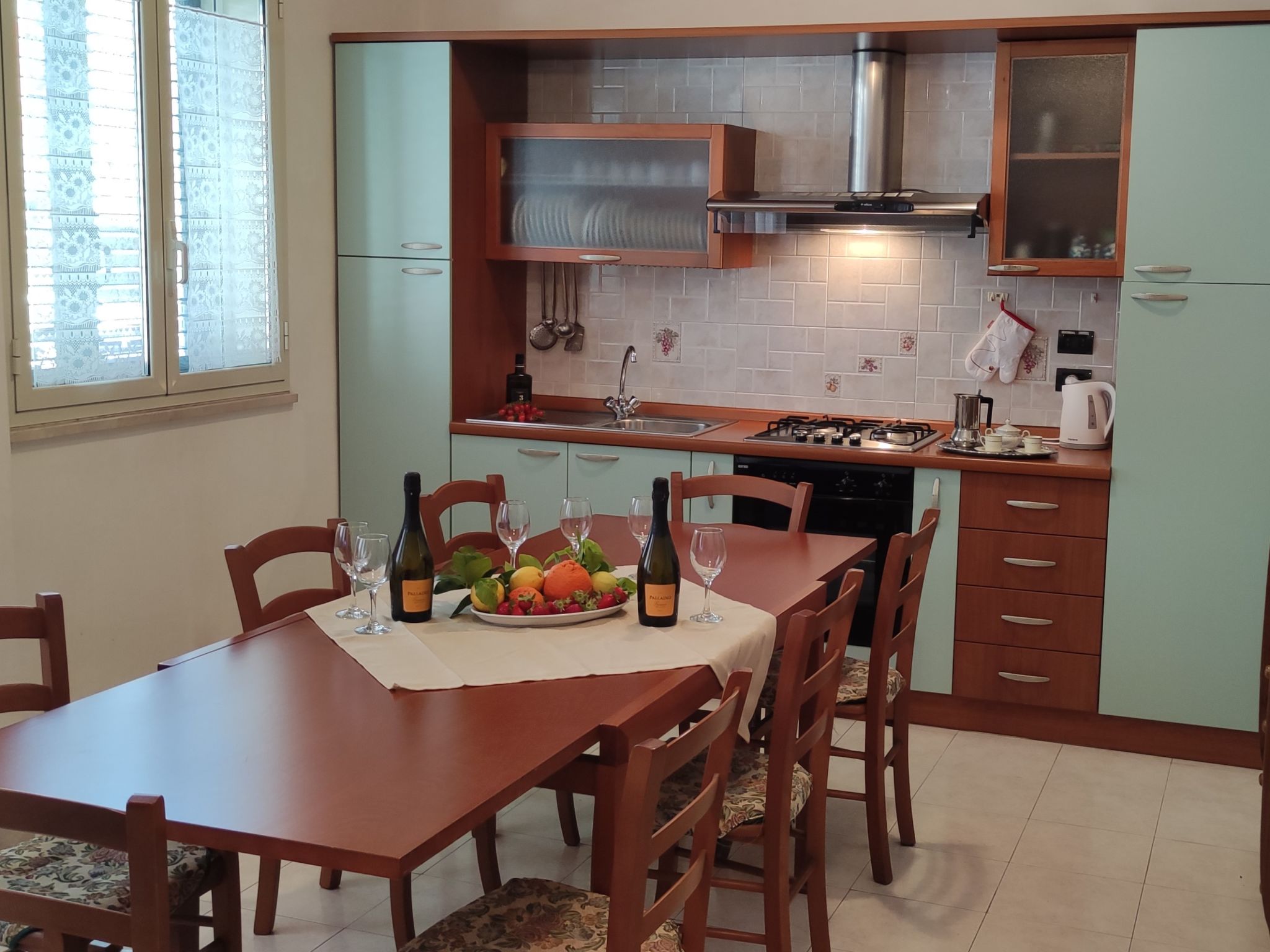 Maison MarEmi Portopalo – Cuisine et coin repas, photo 9 sur 42