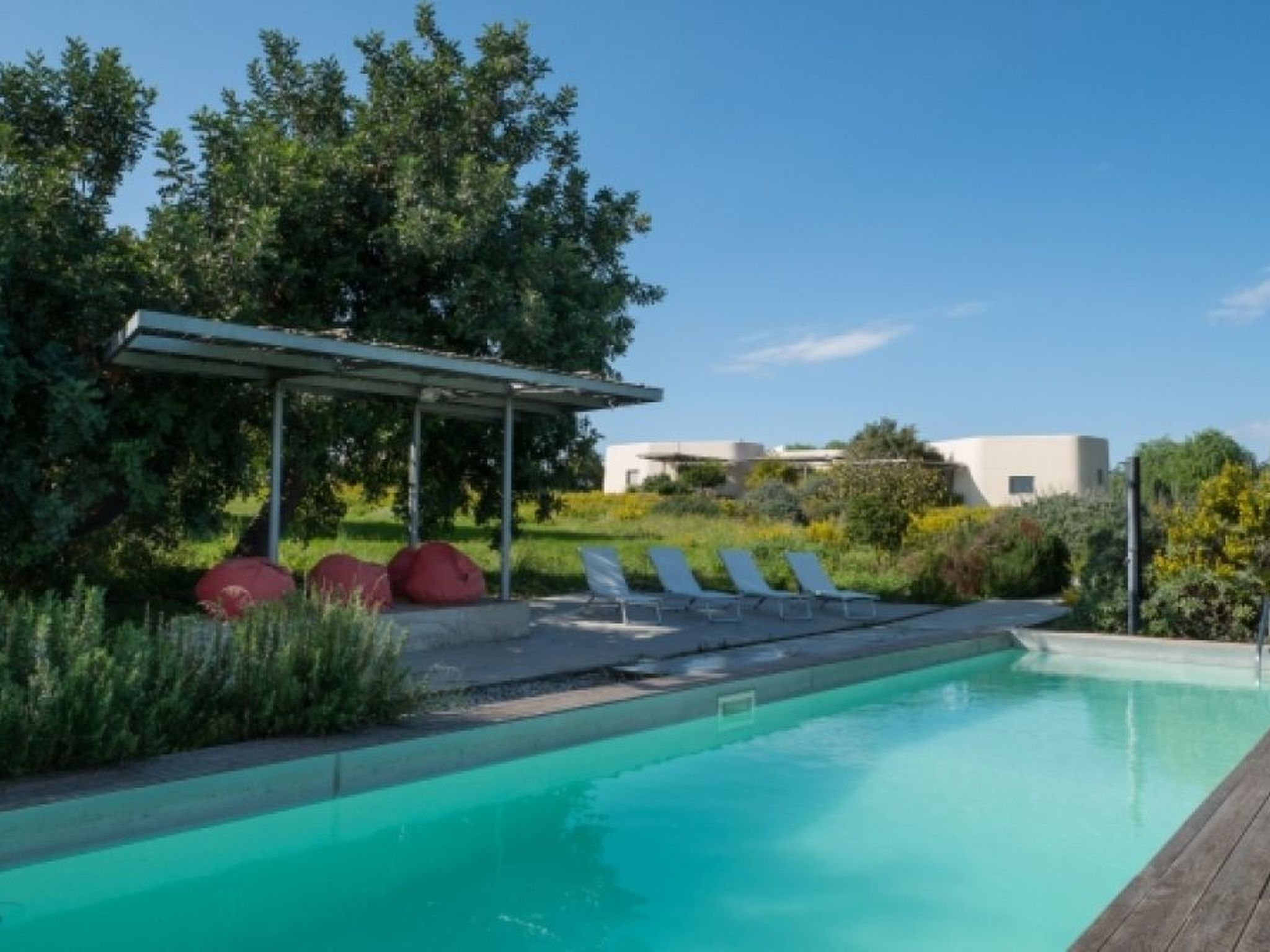 Villa Vendicari Senior Parkplatz, Schwimmbad.-Dedans