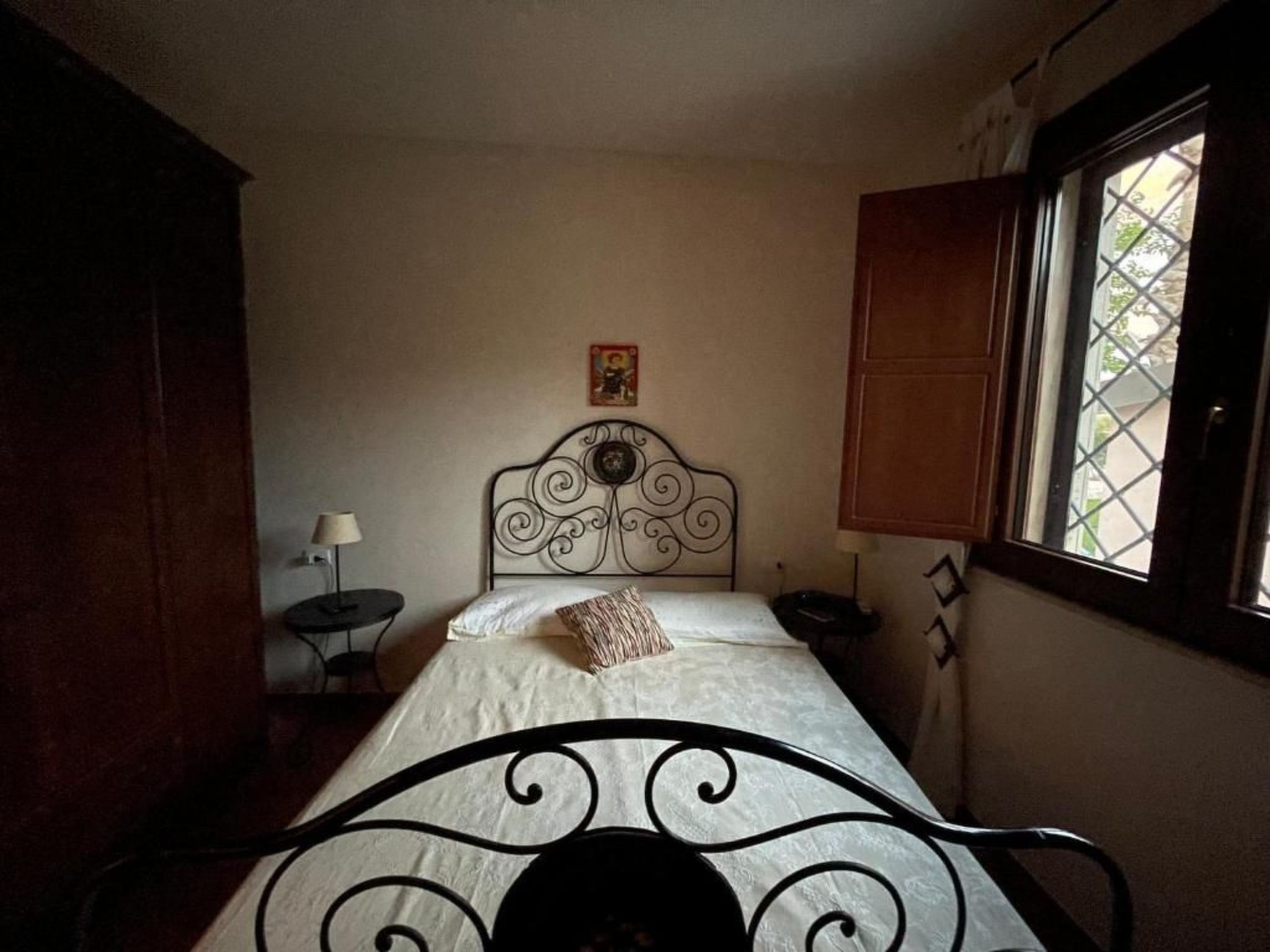 In Noto mit Terrasse, Garten und gemeinsamem Pool-Image-tags.info