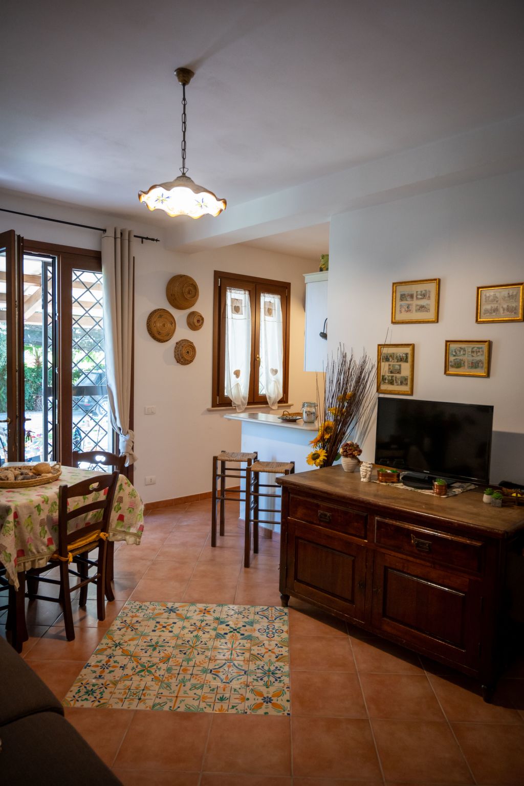 In Noto mit Terrasse, Garten und gemeinsamem Pool-Image-tags.info