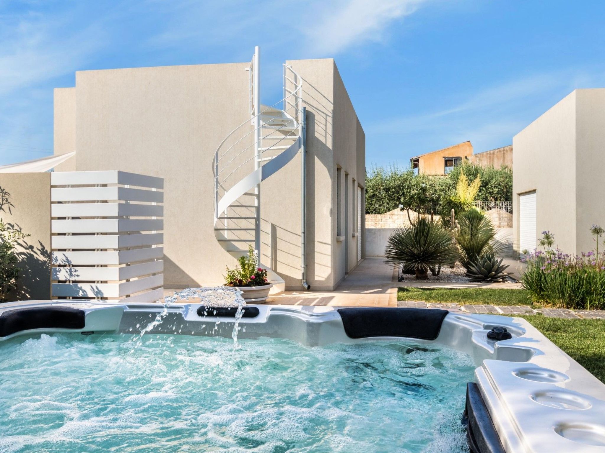 'Villa Paolo' mit Gemeinschaftspool-Drinnen