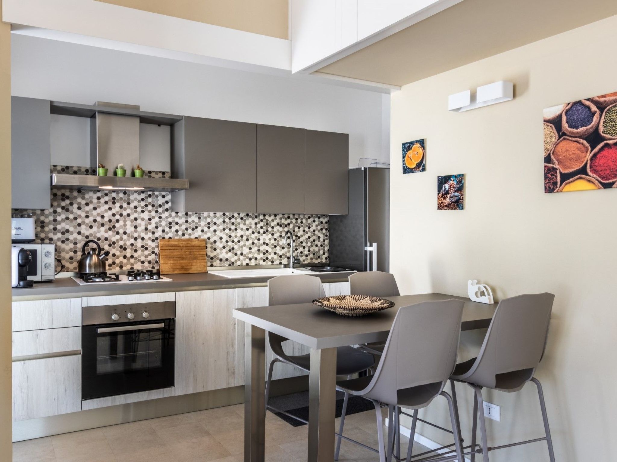 'Villa Paolo' mit Gemeinschaftspool-Drinnen