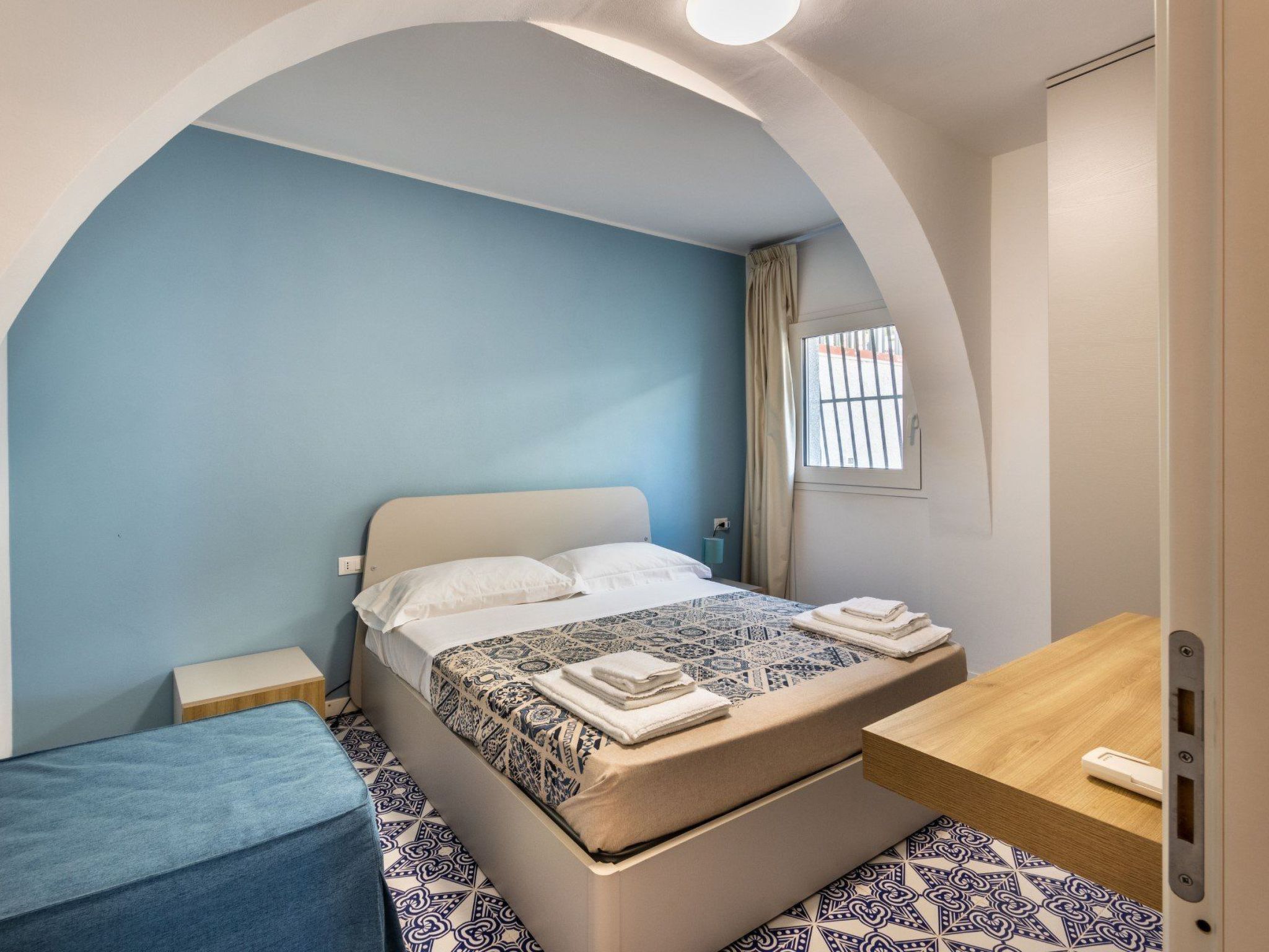 Wohnung "La Maiolica" direkt am Wasser-Drinnen