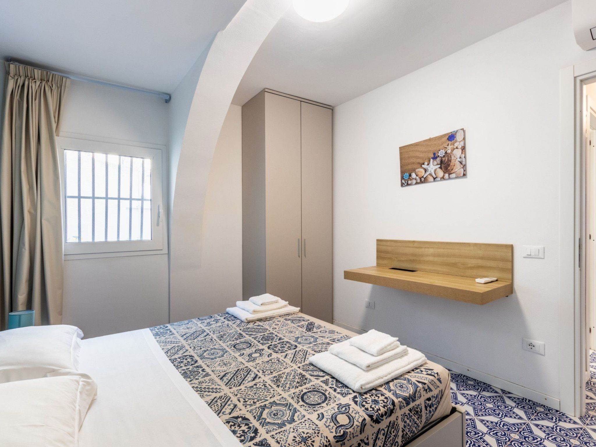 Wohnung "La Maiolica" direkt am Wasser-Drinnen