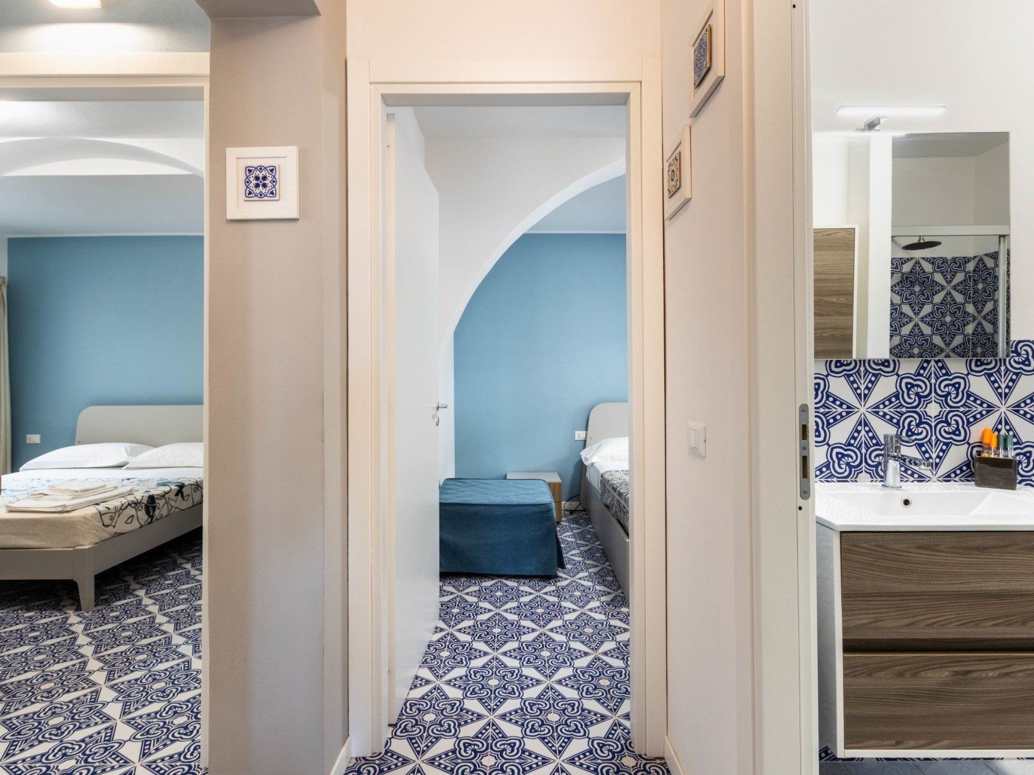 Wohnung "La Maiolica" direkt am Wasser-Drinnen