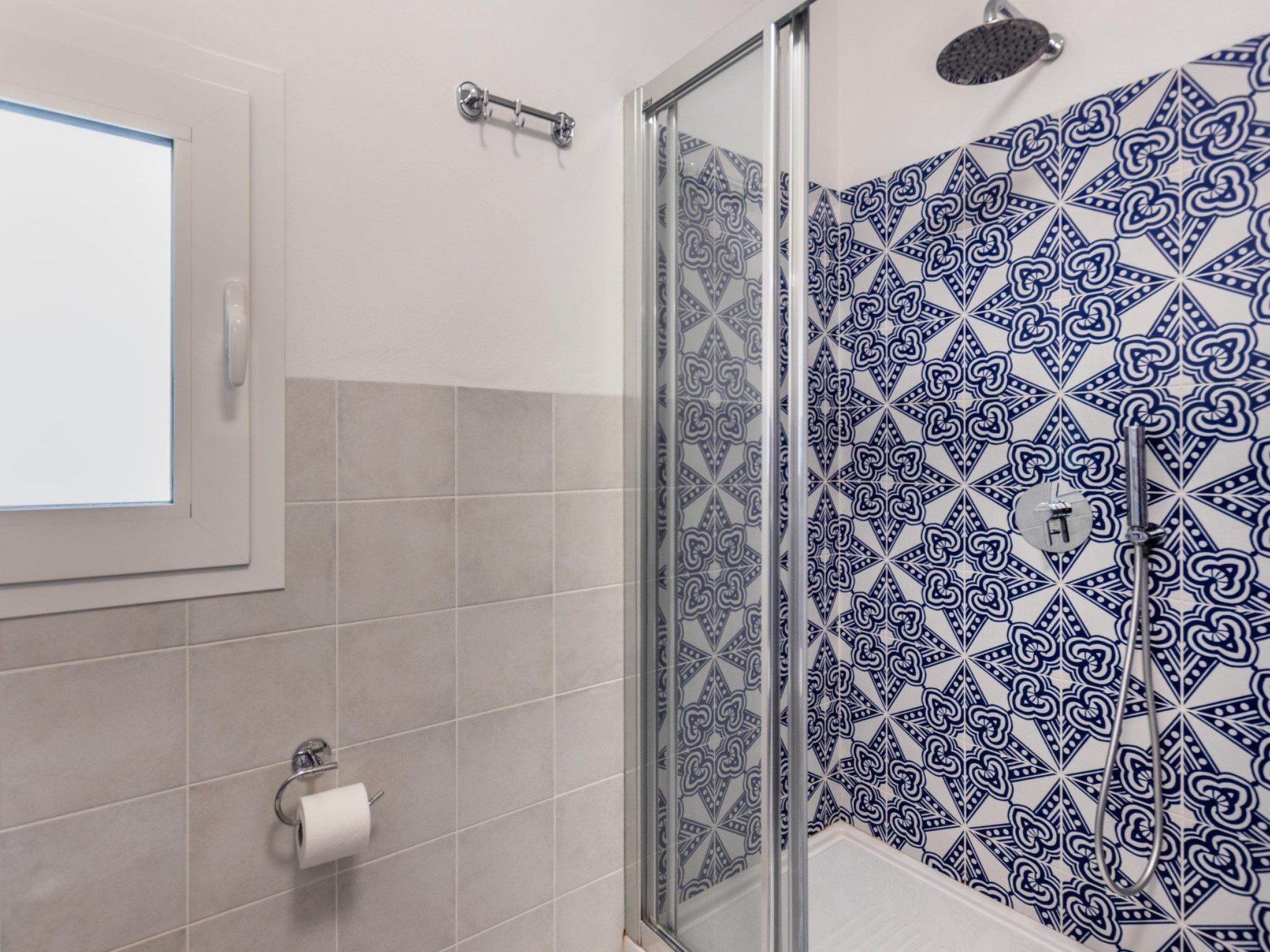 Wohnung "La Maiolica" direkt am Wasser-Drinnen