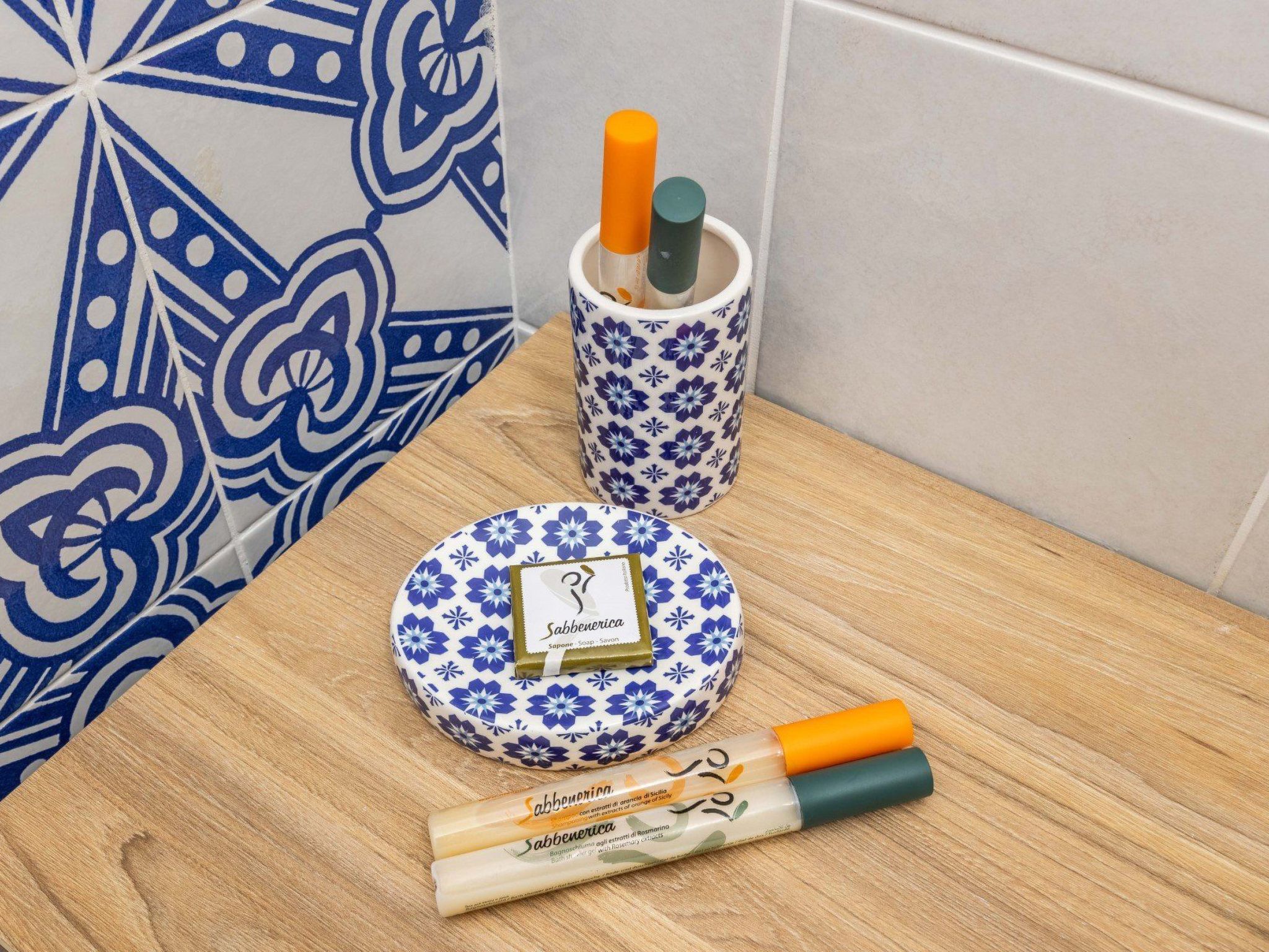 Wohnung "La Maiolica" direkt am Wasser-Drinnen