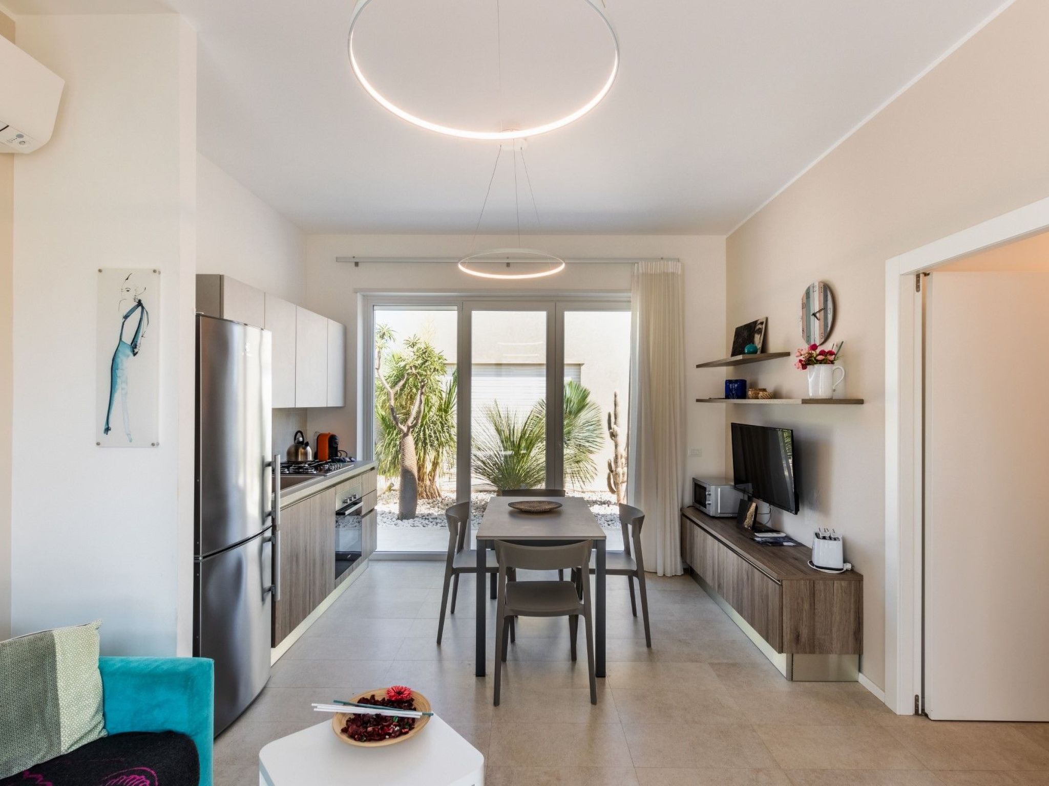 'Villa Luisa' mit Pool-Drinnen