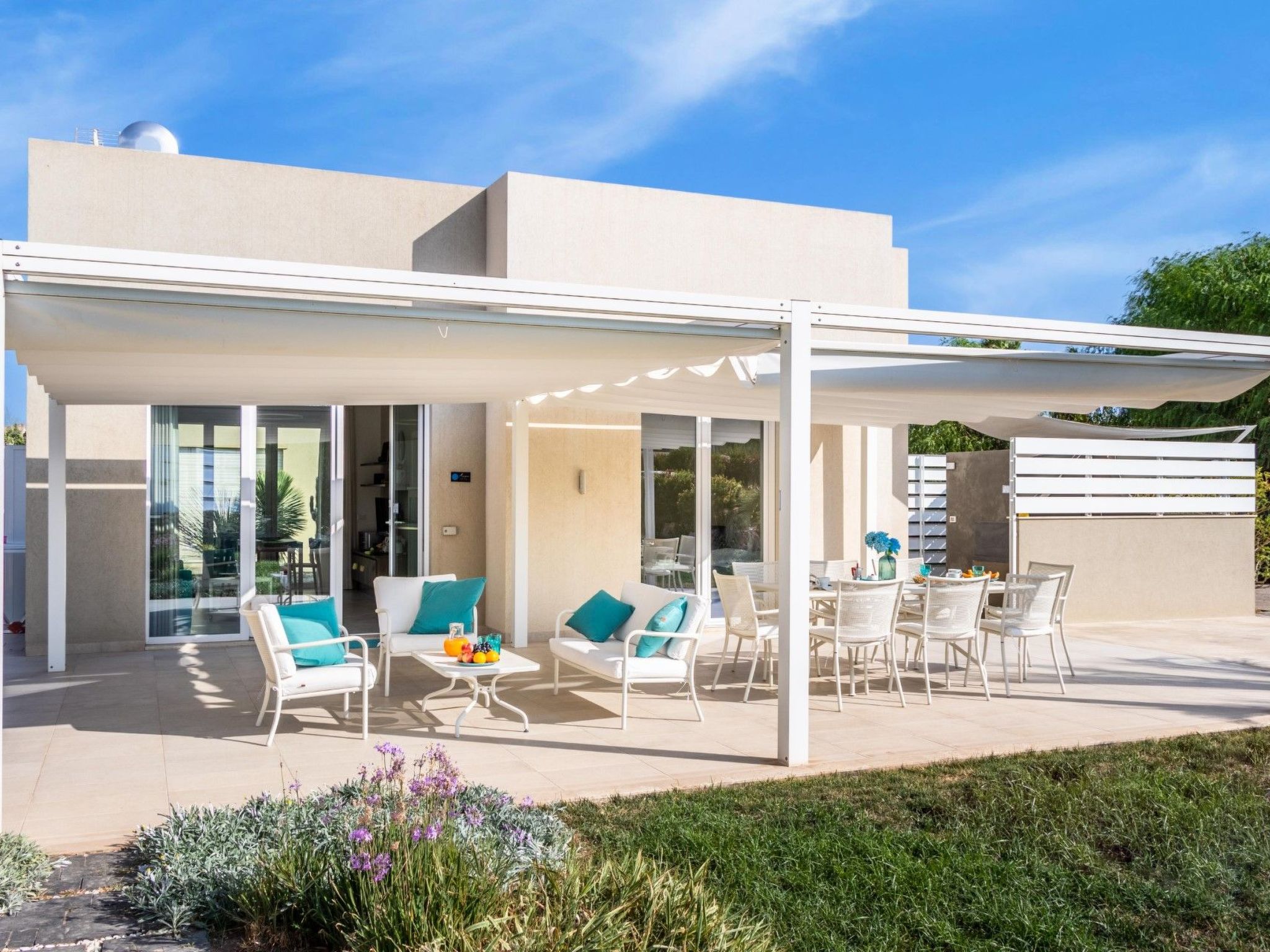 'Villa Luisa' mit Pool-Drinnen