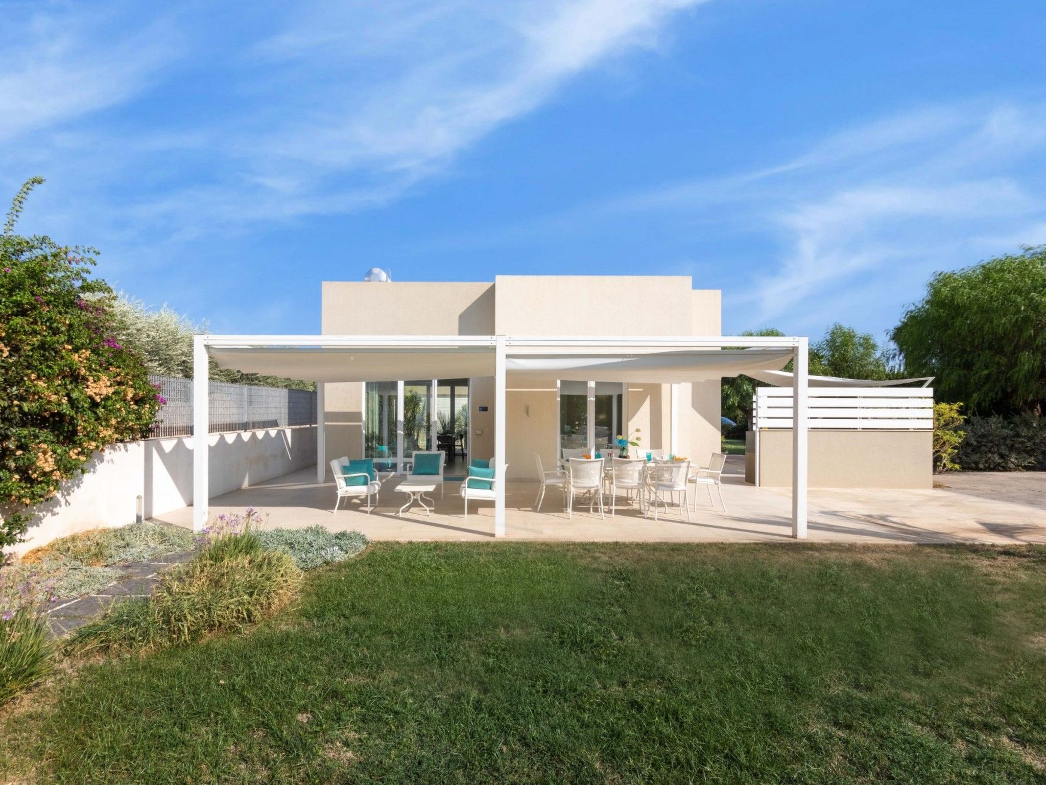 'Villa Luisa' mit Pool-Drinnen