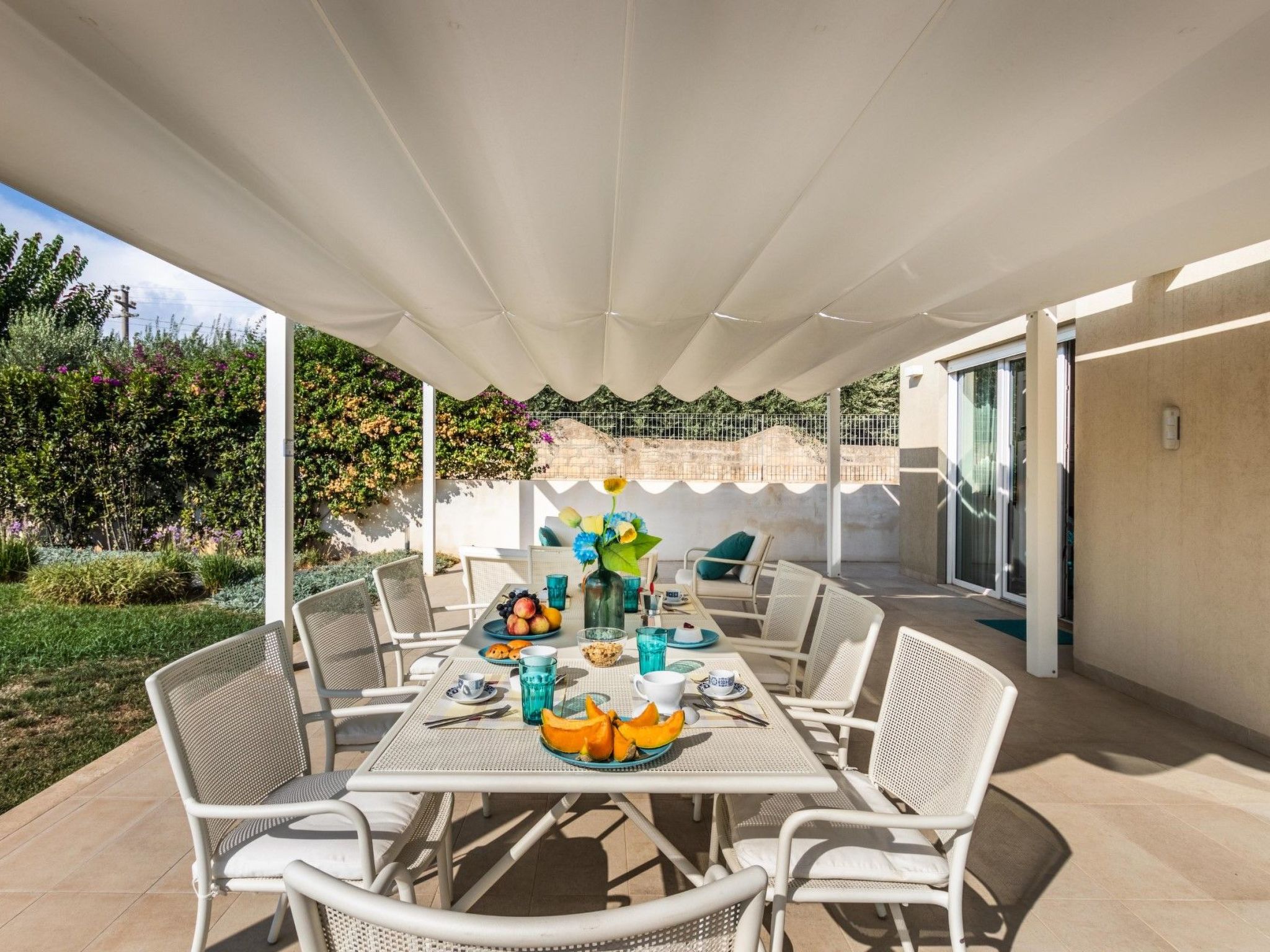 'Villa Luisa' mit Pool-Drinnen