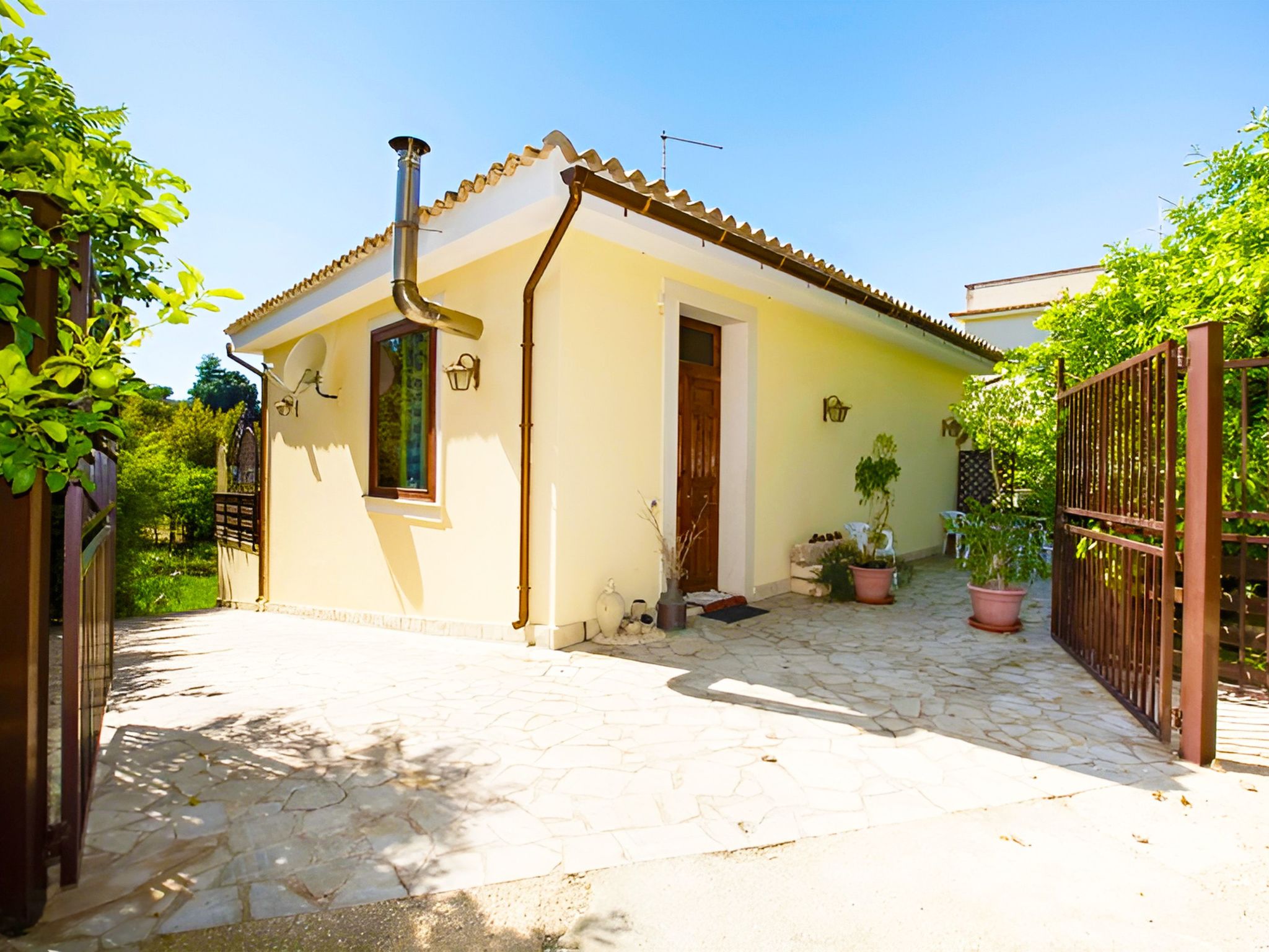 Haus in Lido Di Noto mit privatem Parkplatz - Buiten