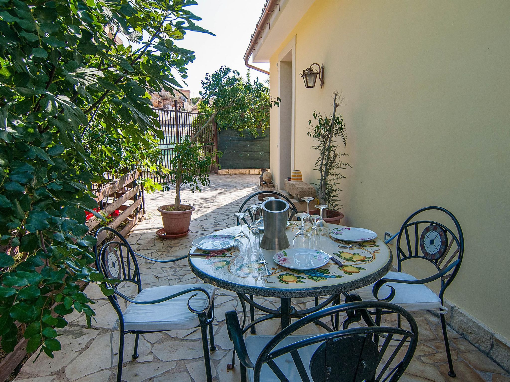 Villa in Lido Di Noto, Sizilien-Image-tags.info