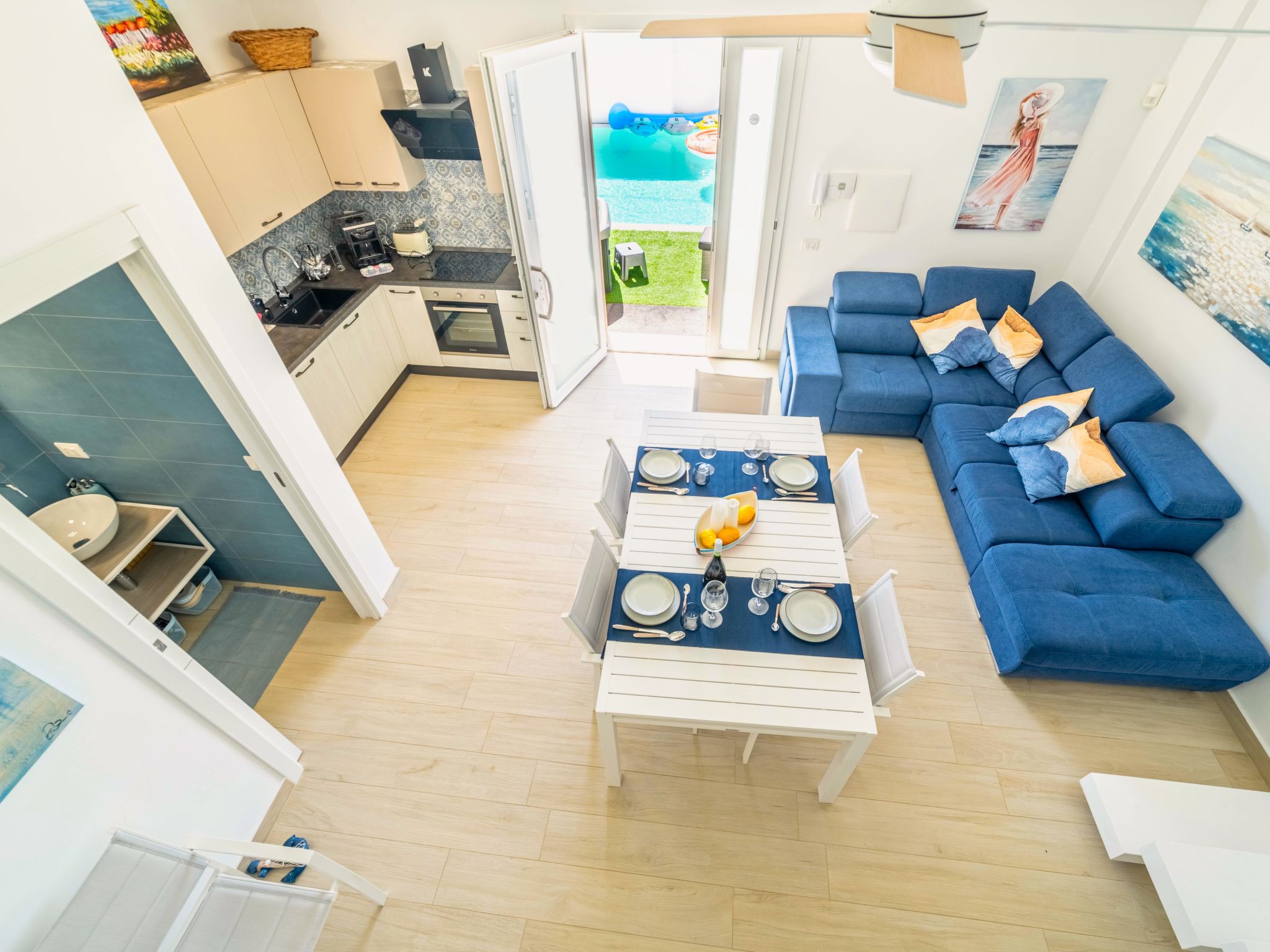 Schwimmbad, elegant, in Strandnähe-Dedans