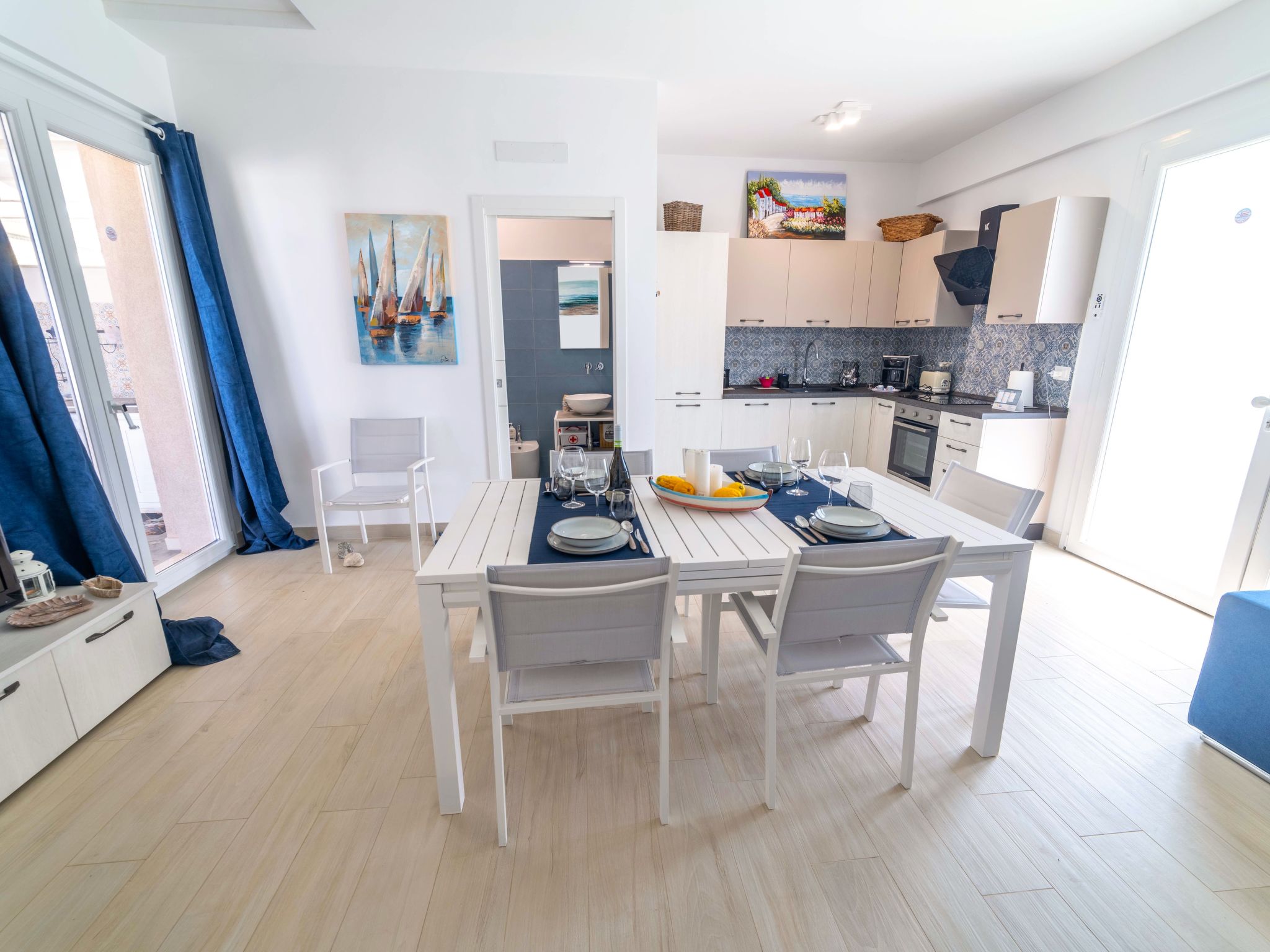 Schwimmbad, elegant, in Strandnähe-Dedans