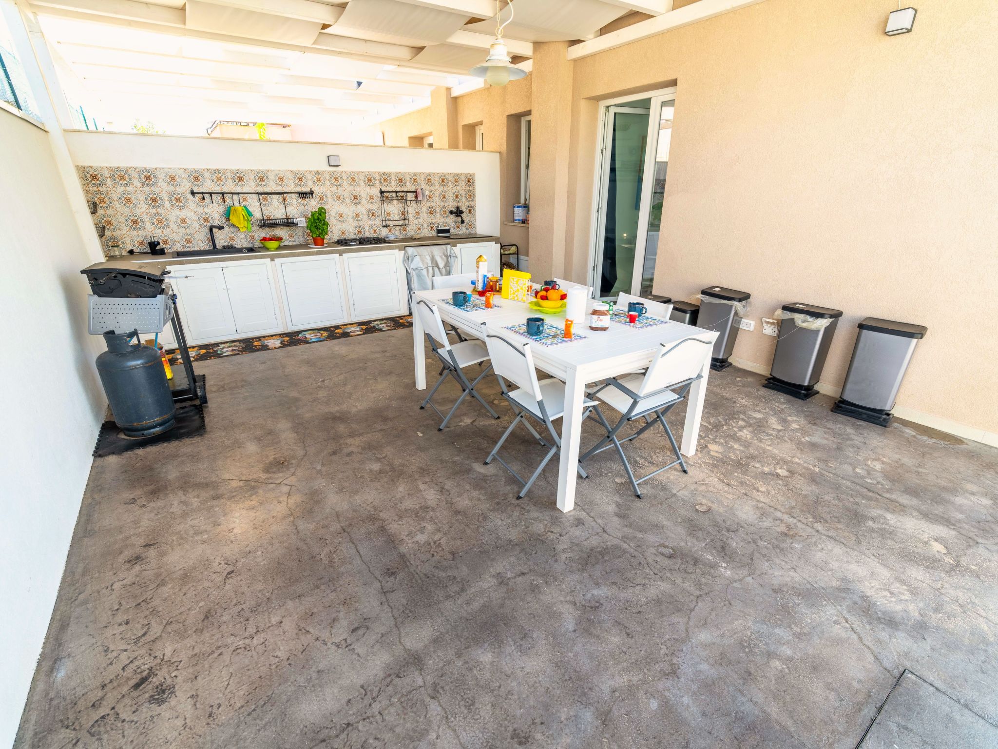 Schwimmbad, elegant, in Strandnähe-Dedans