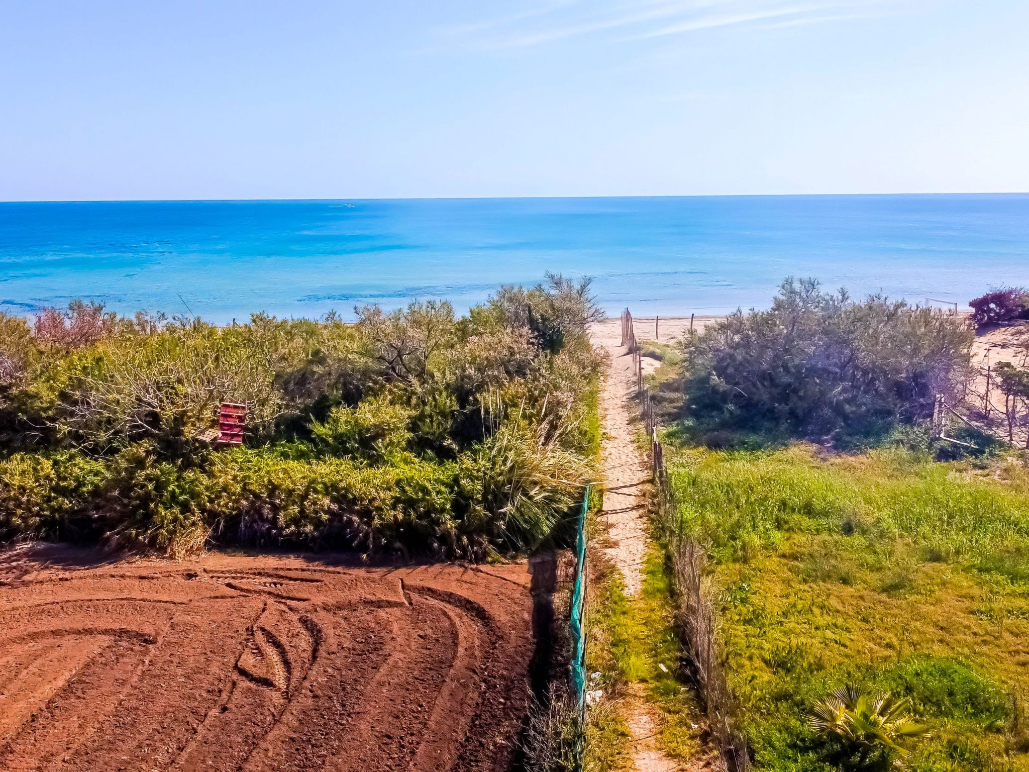 Schwimmbad, elegant, in Strandnähe