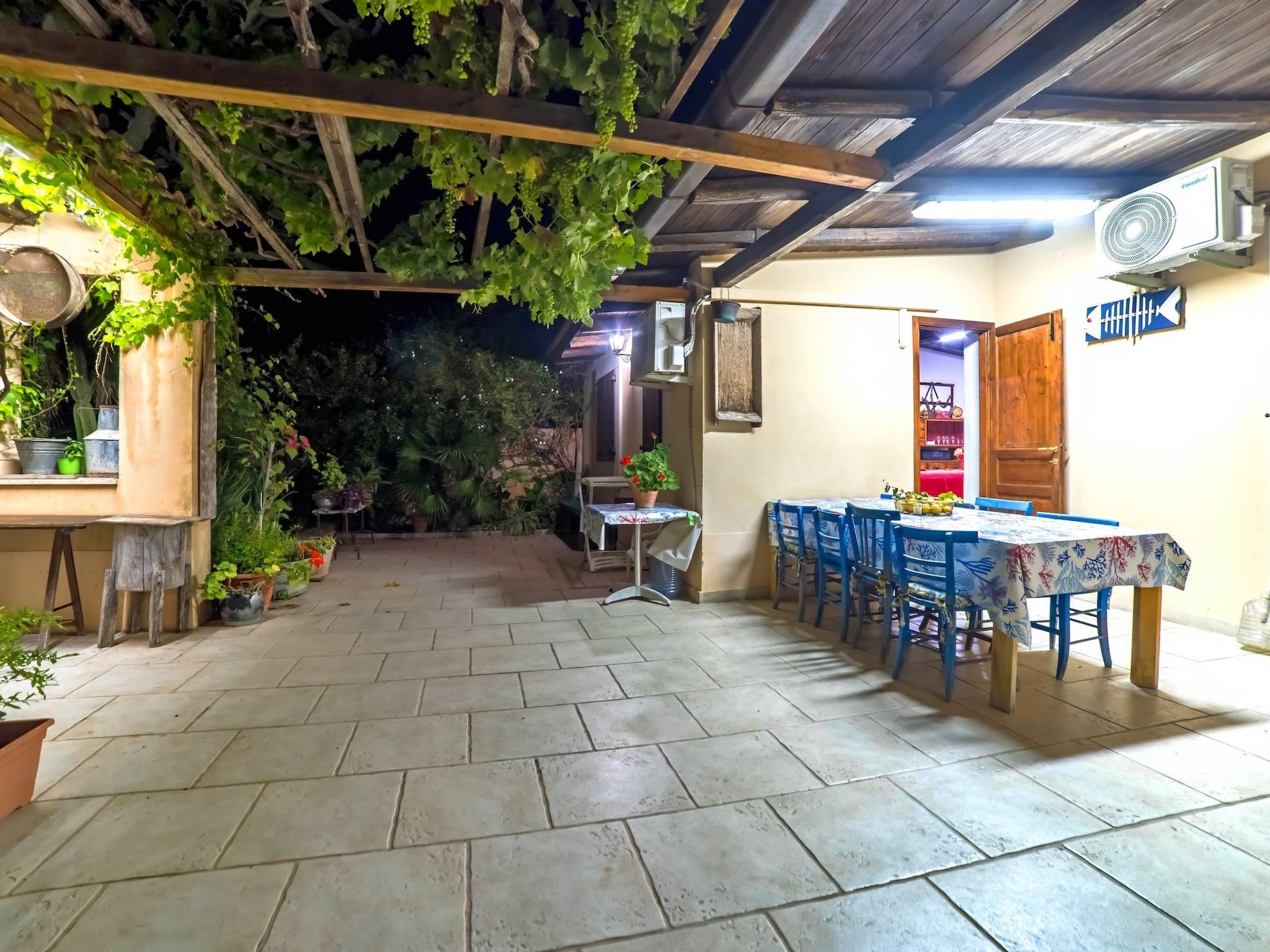 Ferienvilla 'Mamma Nunzia-Dedans