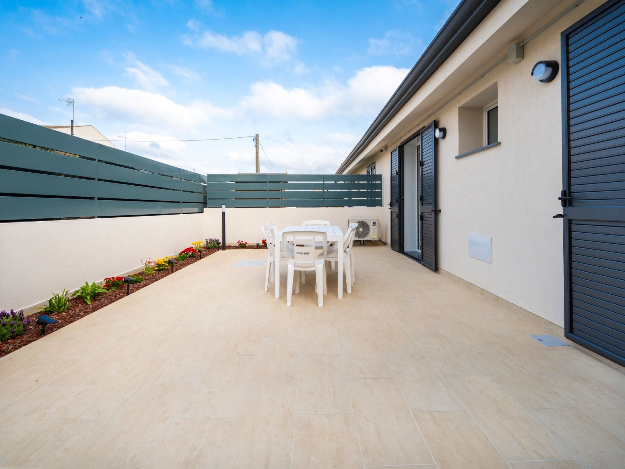 Wohnung 'O Molu' nur wenige Schritte vom Meer entfernt-Binnen