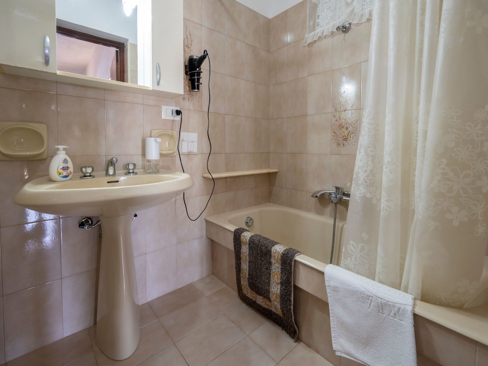 Der Zitronenhain von Nonno Corrado-Binnen