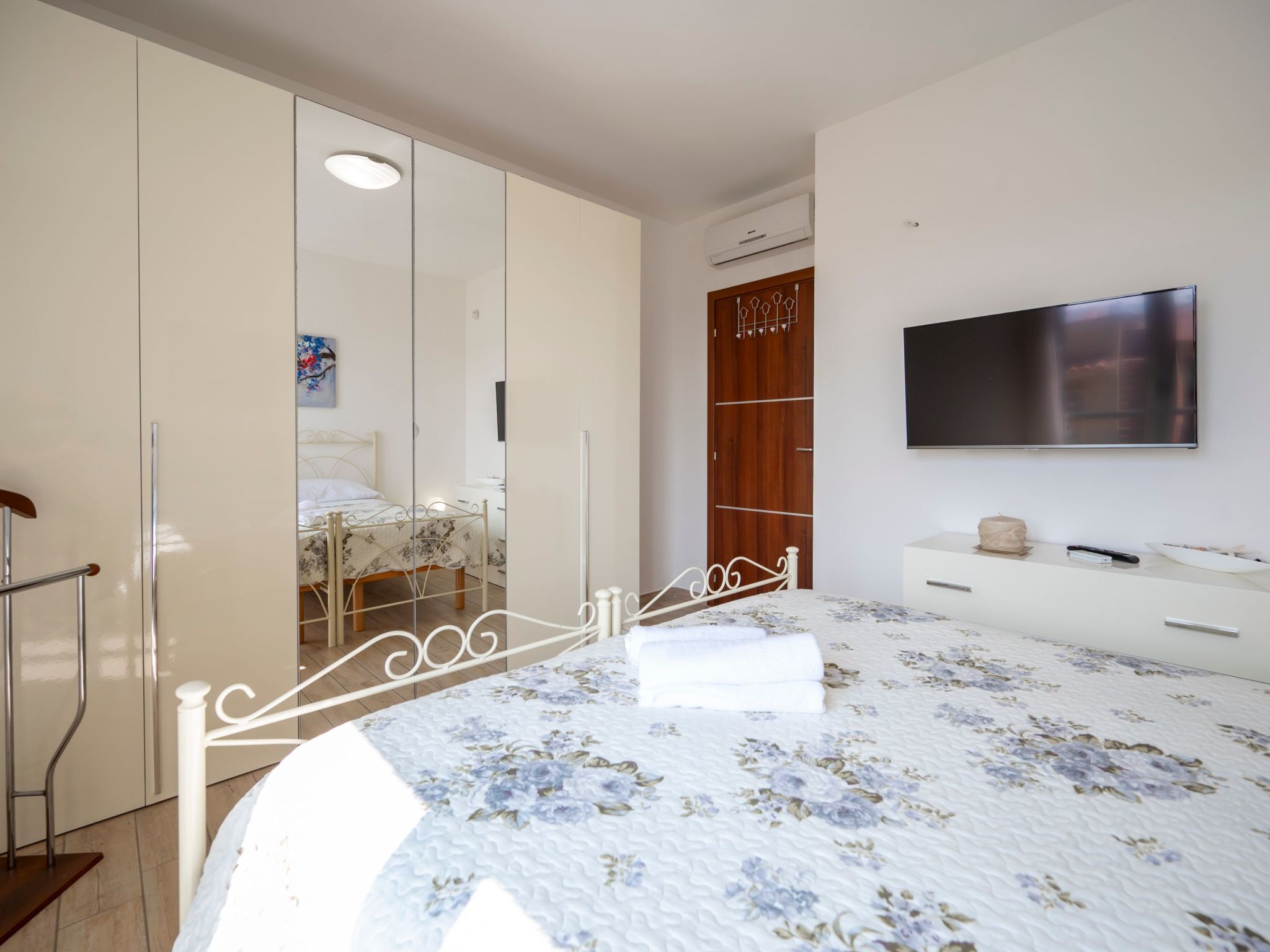 "Hybla Sea Apartment"-Binnen