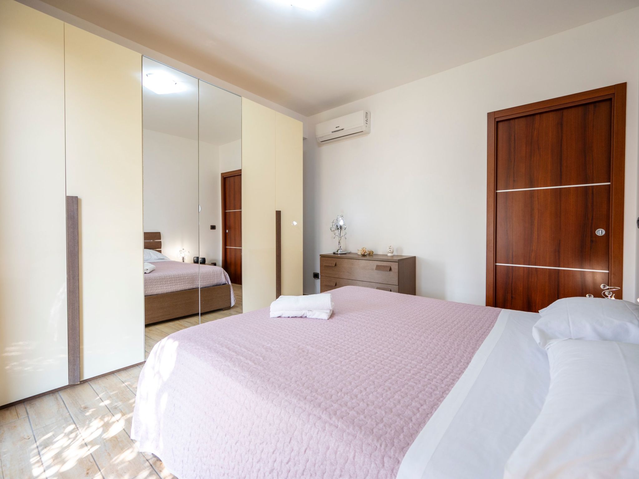 "Hybla Sea Apartment"-Binnen