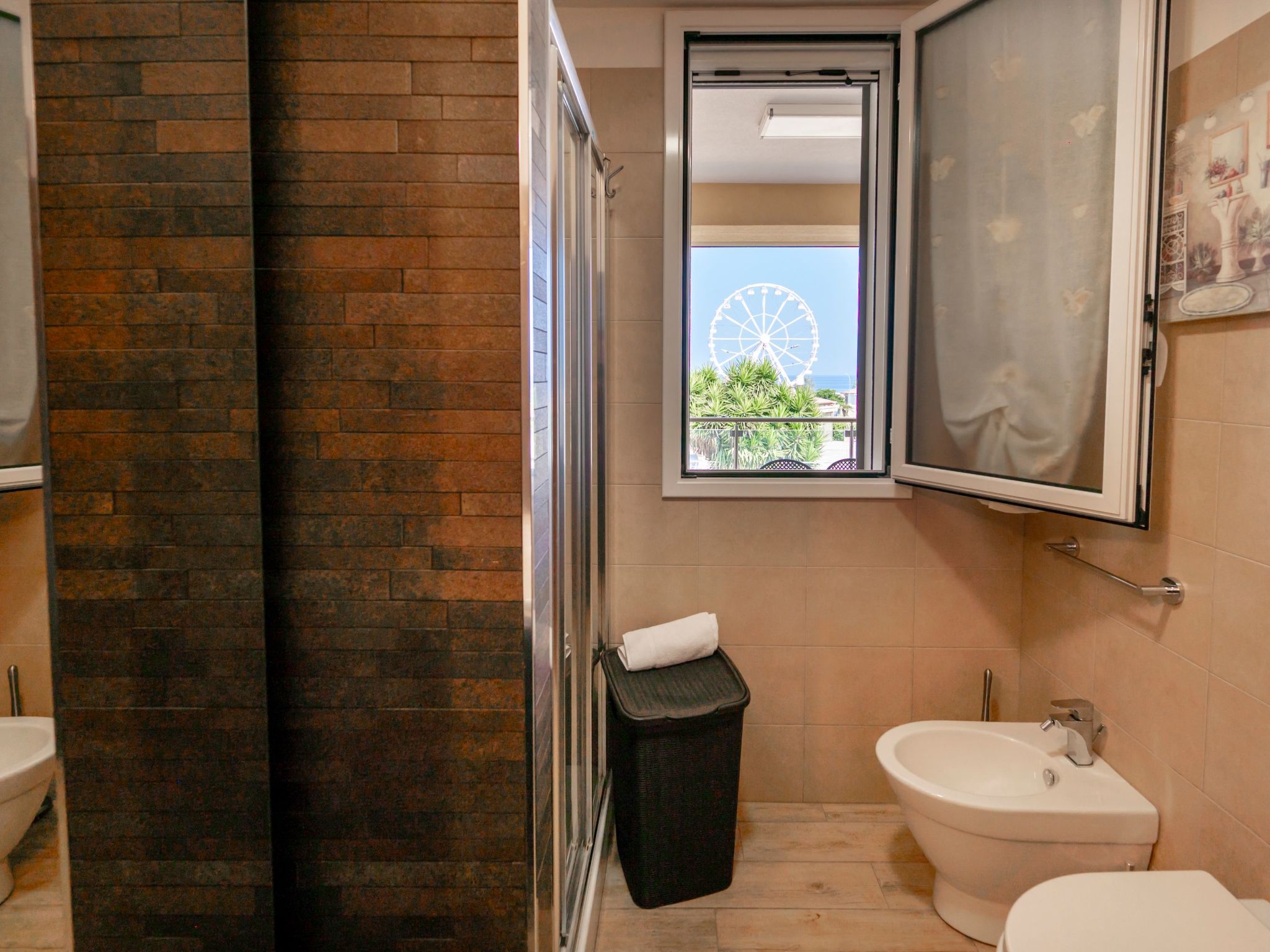 "Hybla Sea Apartment"-Binnen