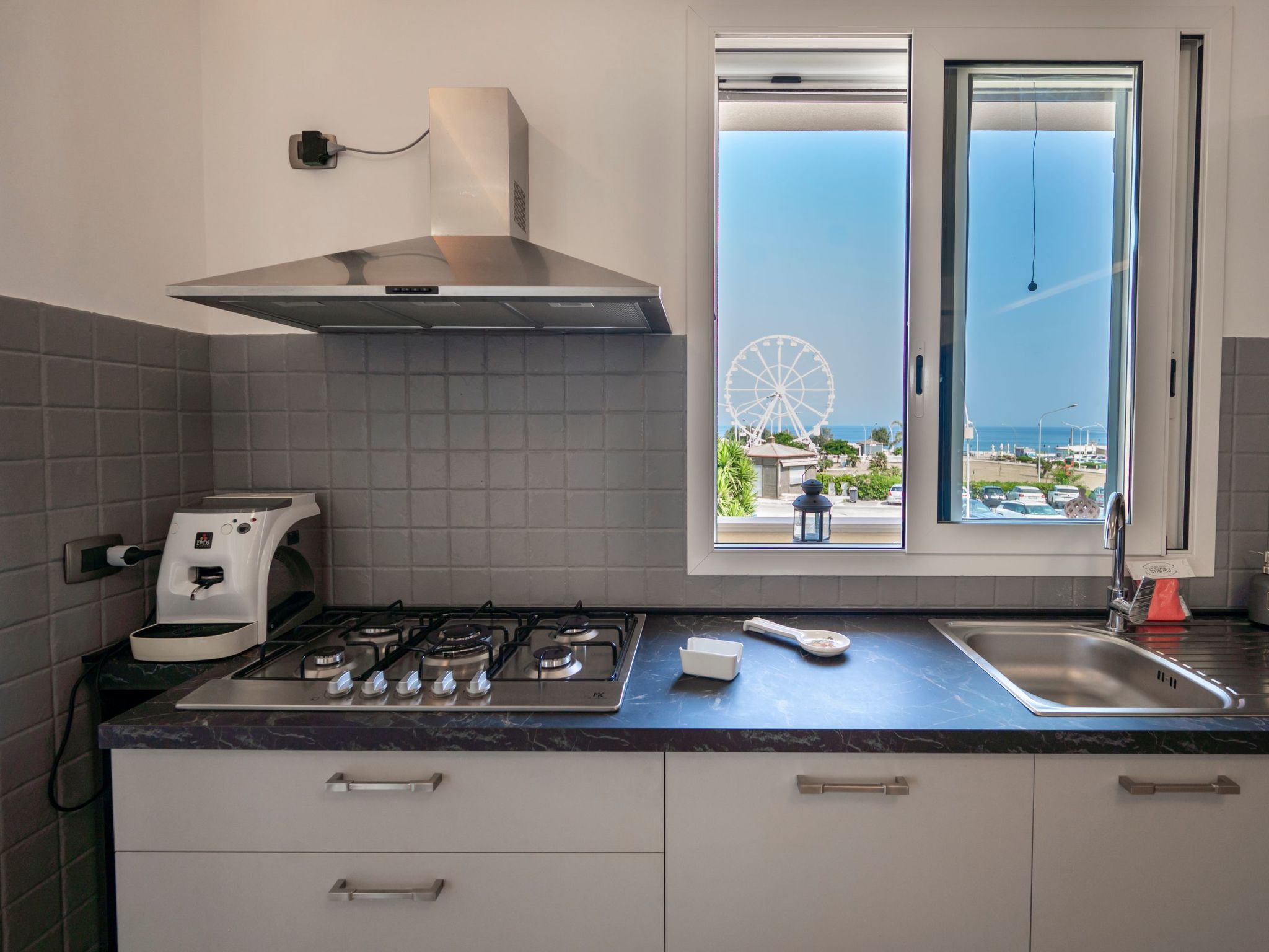 "Hybla Sea Apartment"-Binnen