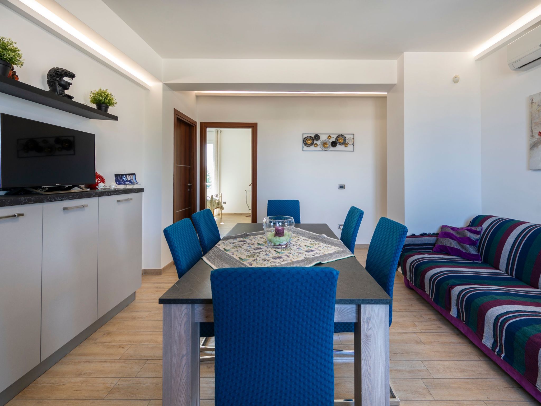 "Hybla Sea Apartment"-Binnen