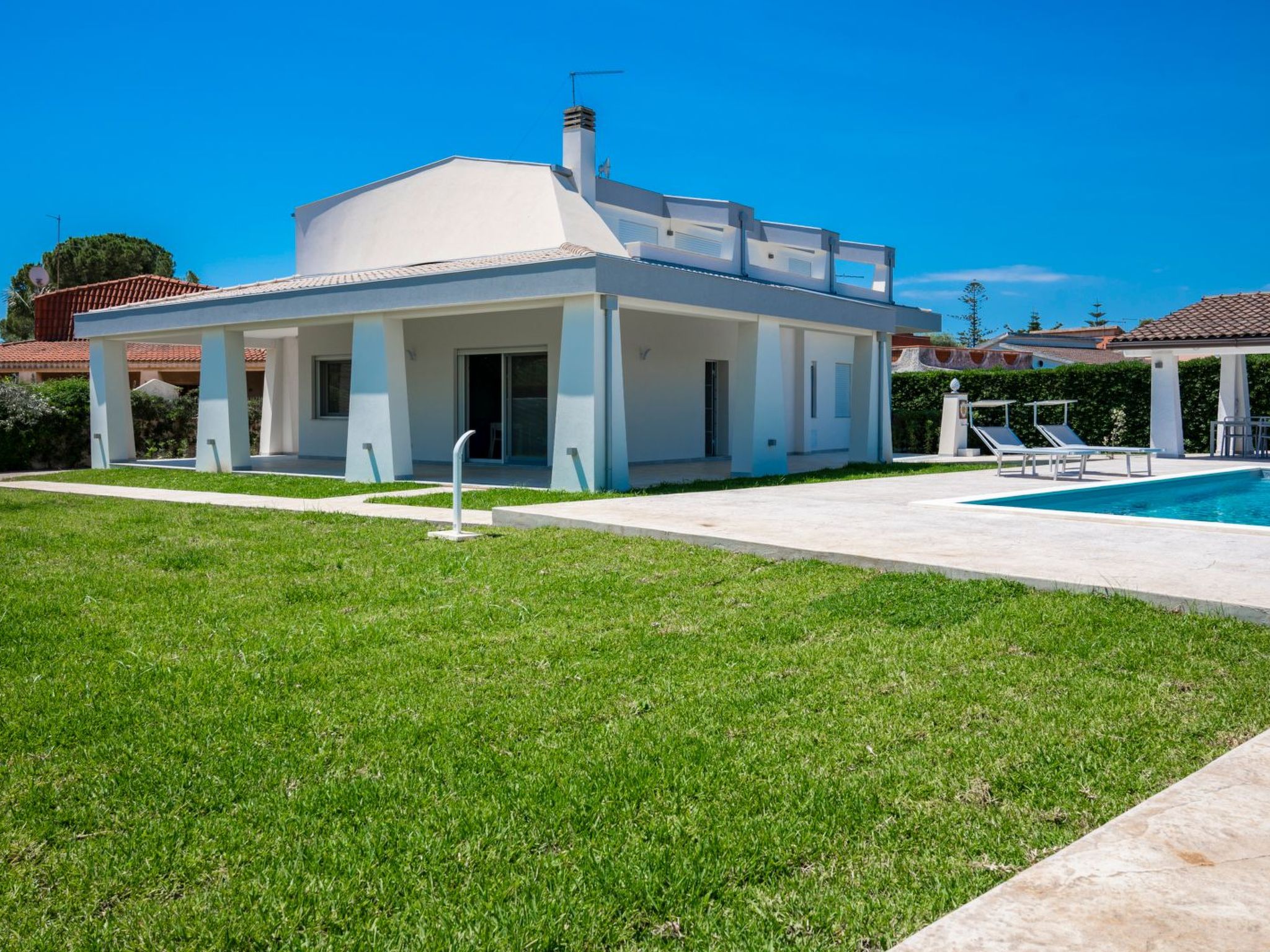 Für 10 Personen an der Küste Siziliens-Binnen