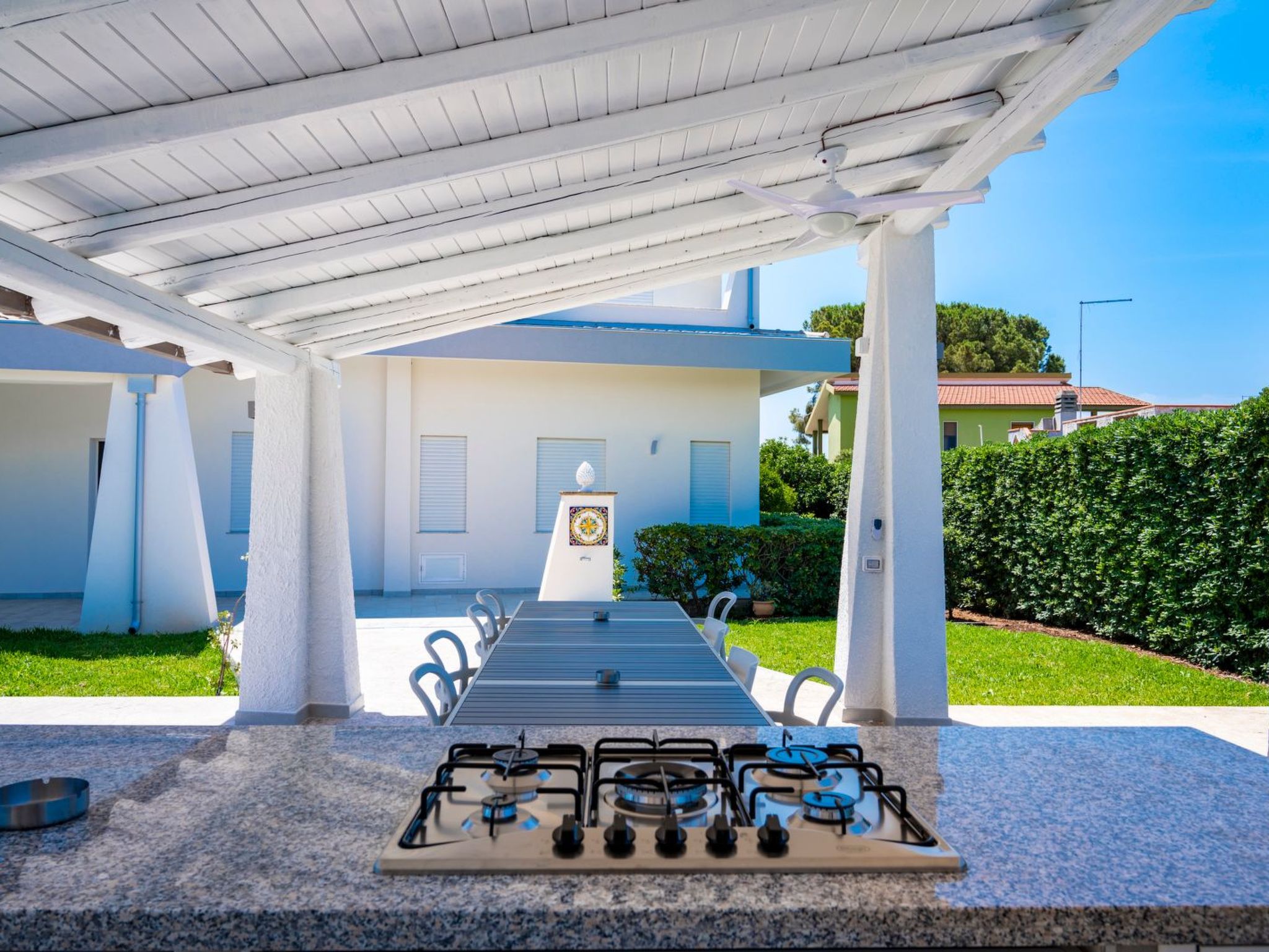 Für 10 Personen an der Küste Siziliens-Binnen