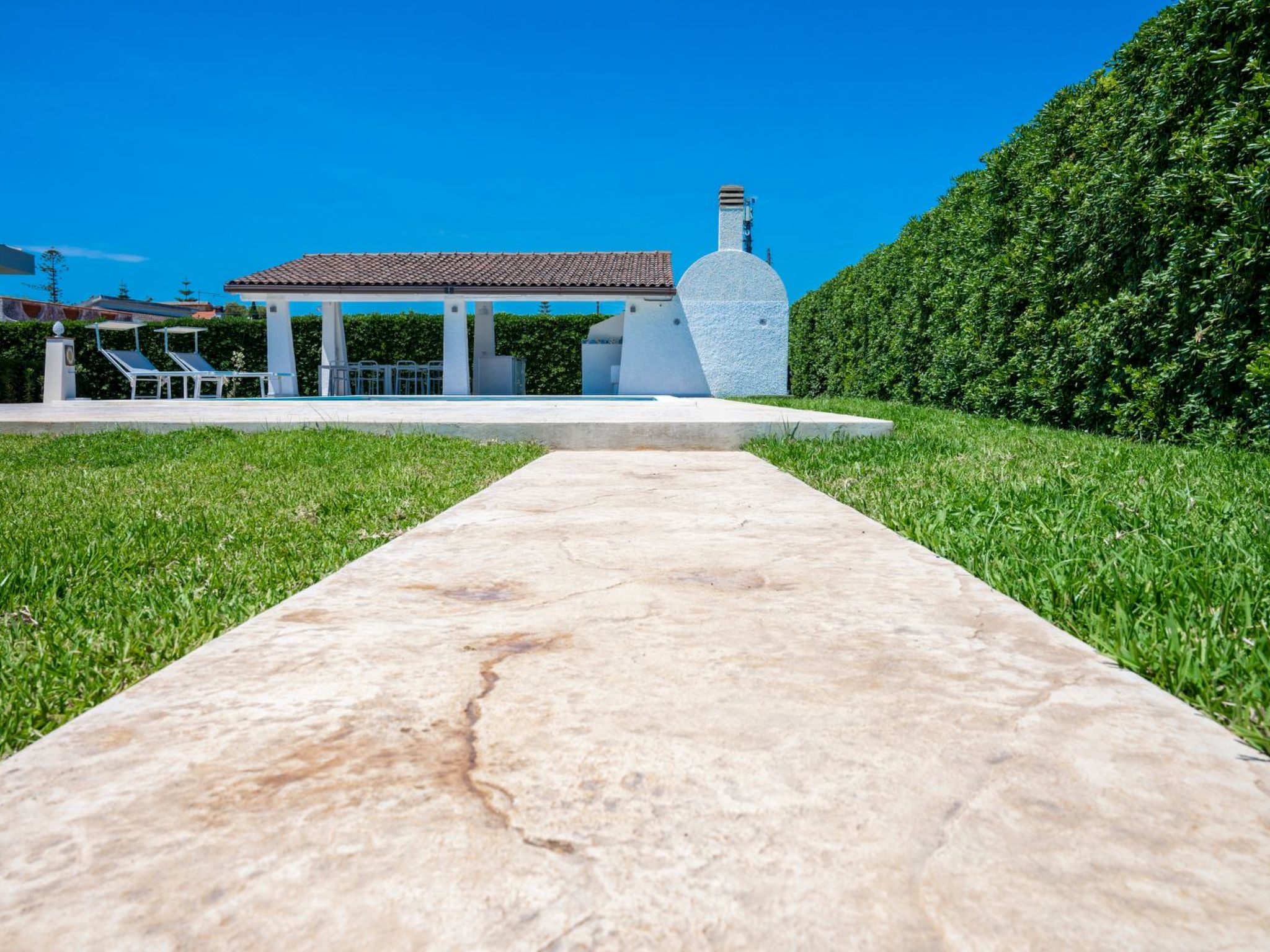 Für 10 Personen an der Küste Siziliens-Binnen