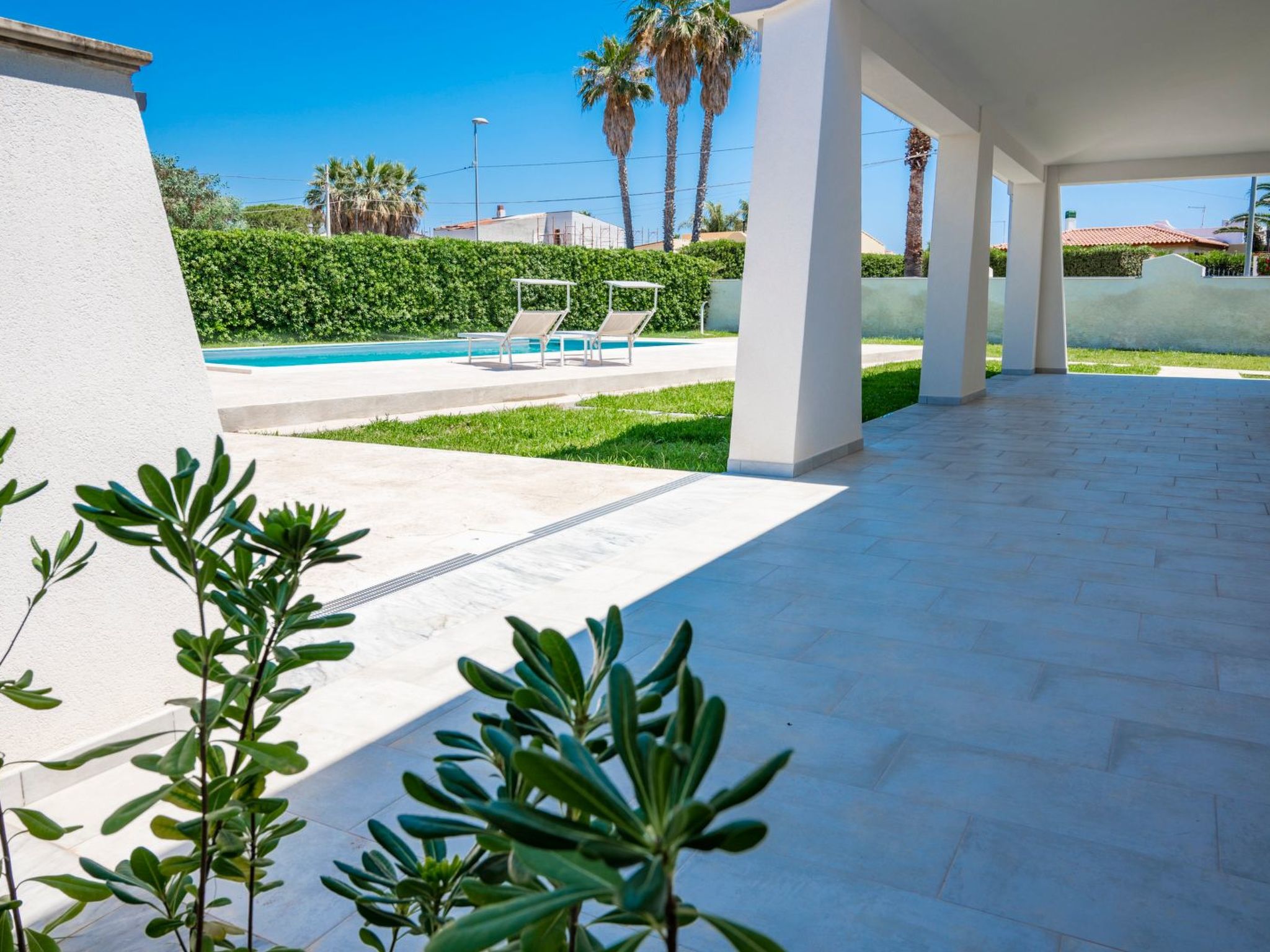 Für 10 Personen an der Küste Siziliens-Binnen