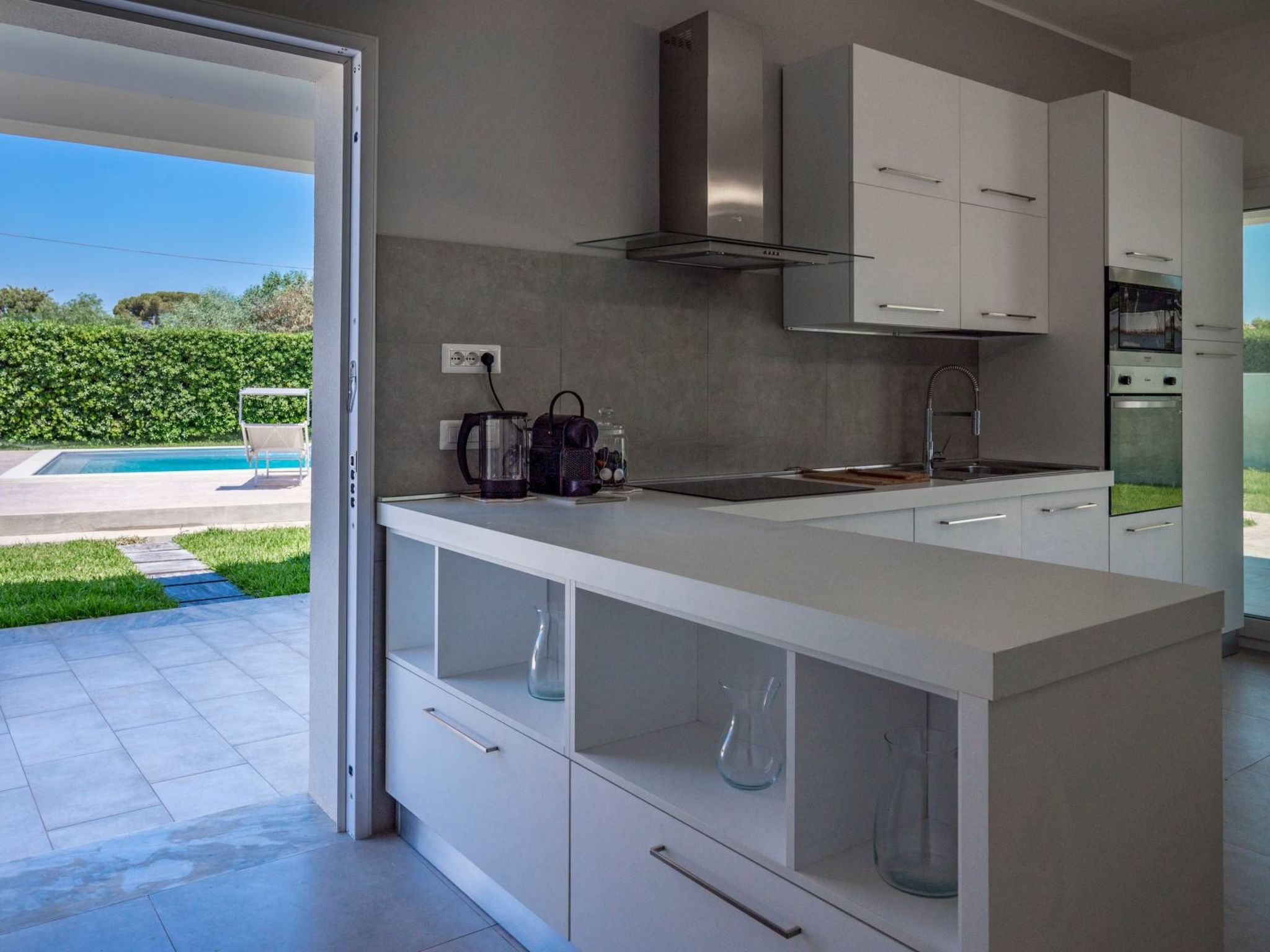 Für 10 Personen an der Küste Siziliens-Binnen