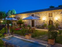 Villa dei Papiri - Mini-Doppelwohnung auf zwei Ebenen mit Küche und eigenem Gar