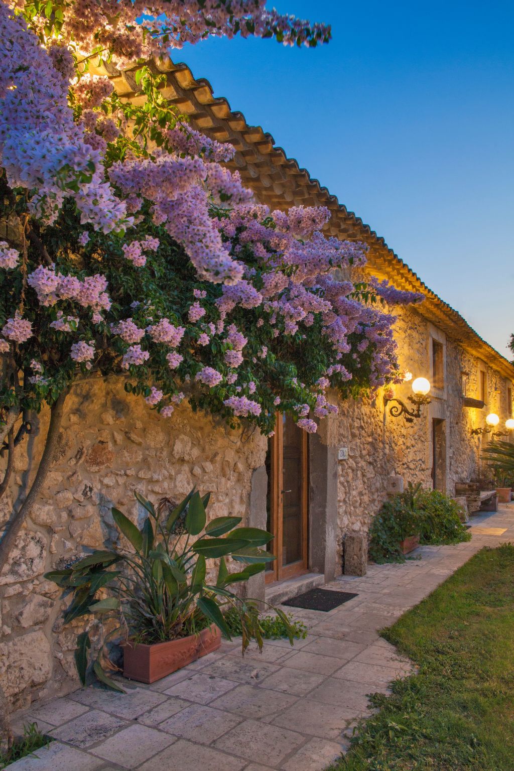 Villa dei Papiri - Mini-Doppelwohnung auf zwei Ebenen mit Küche und eigenem Gar