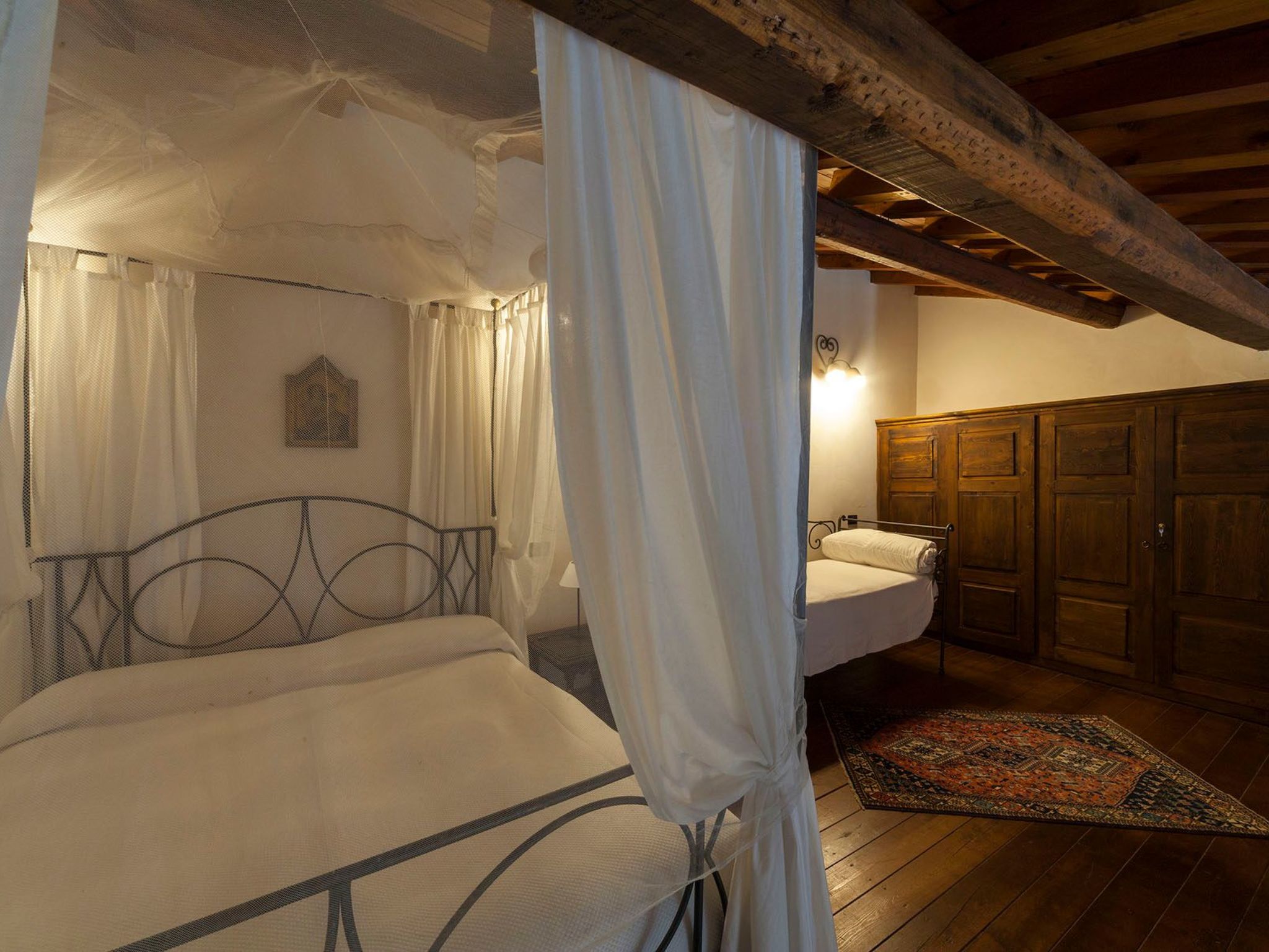 Villa dei Papiri - Mini-Doppelwohnung auf zwei Ebenen mit Küche und eigenem Gar-Image-tags.info