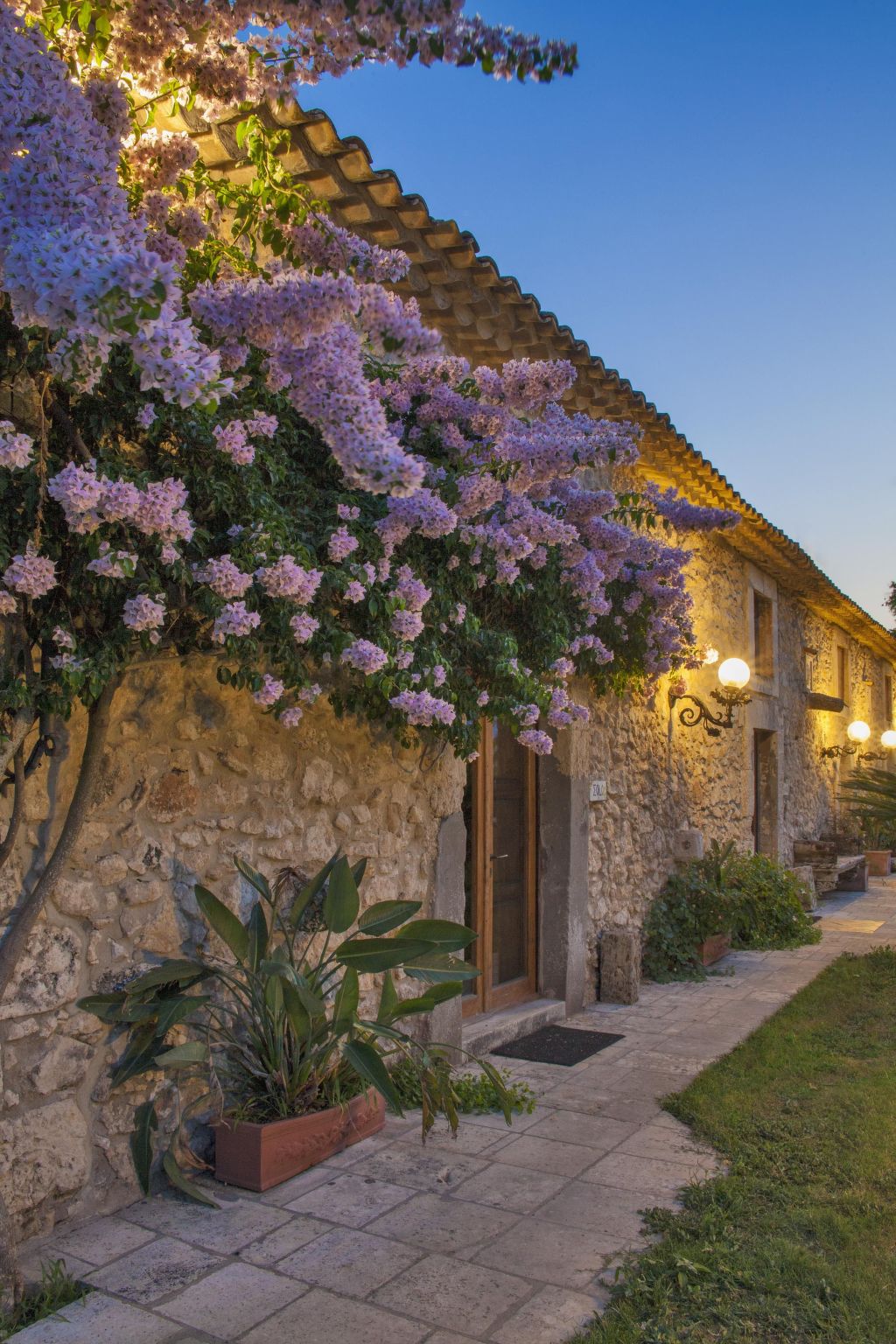 Villa dei Papiri - Mini-Doppelwohnung auf zwei Ebenen mit Küche und eigenem Gar-Image-tags.info