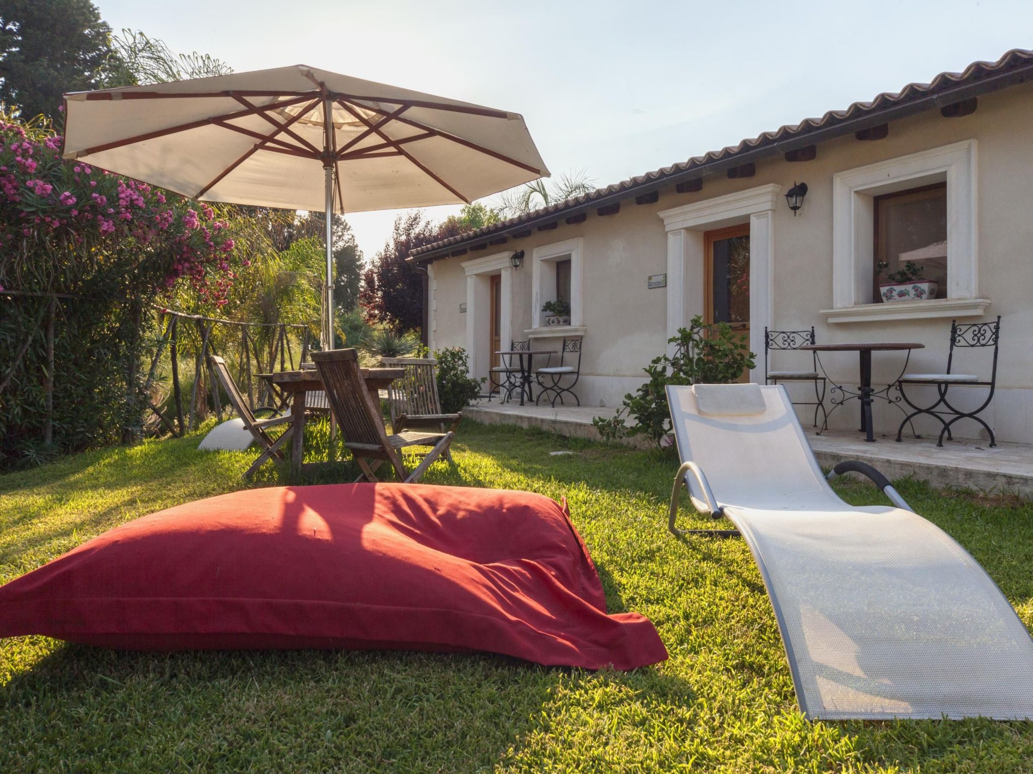 Villa dei Papiri - Mini-Doppelwohnung auf zwei Ebenen mit Küche und eigenem Gar-Image-tags.info