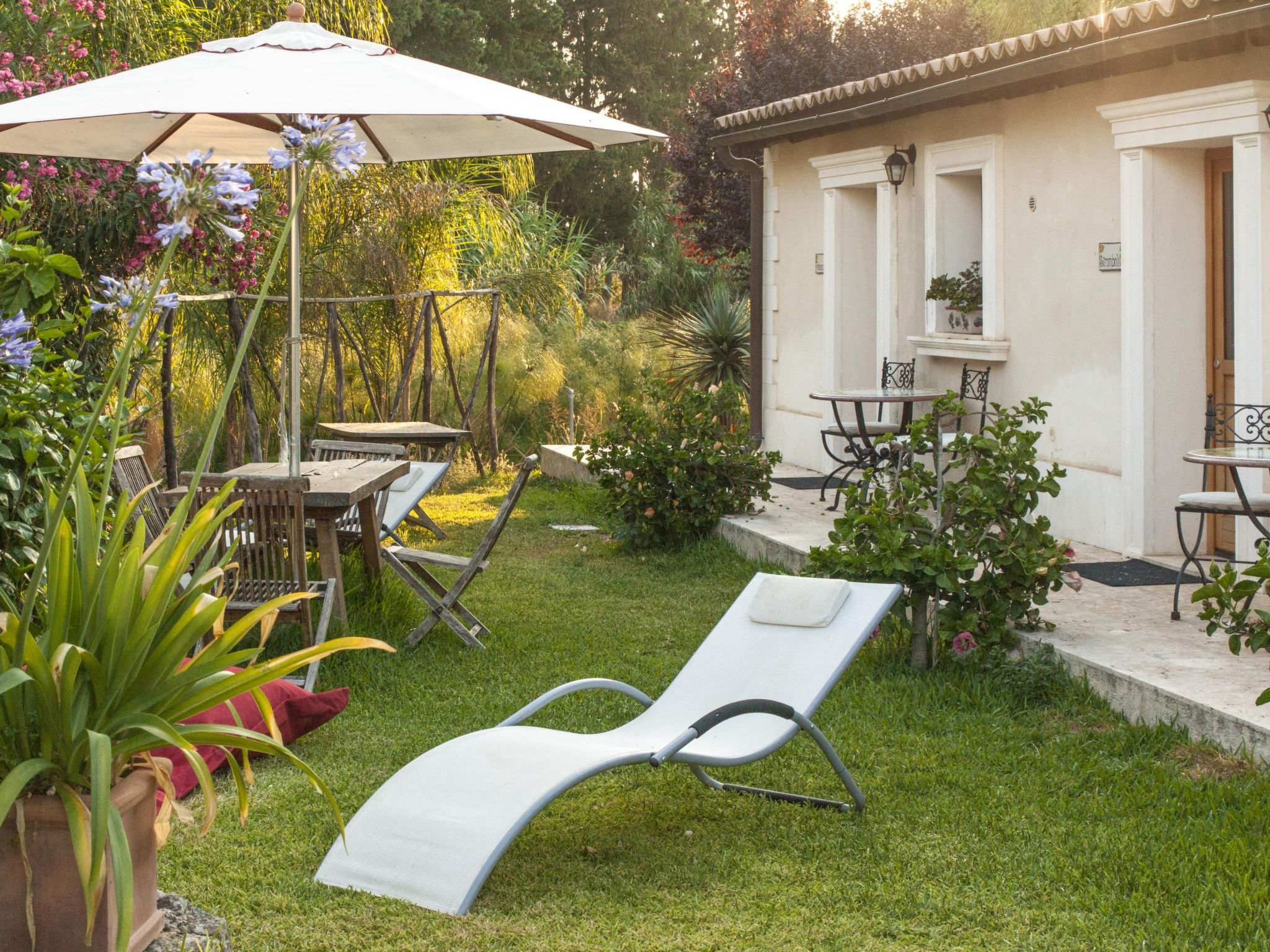 Villa dei Papiri - Mini-Doppelwohnung auf zwei Ebenen mit Küche und eigenem Gar-Image-tags.info