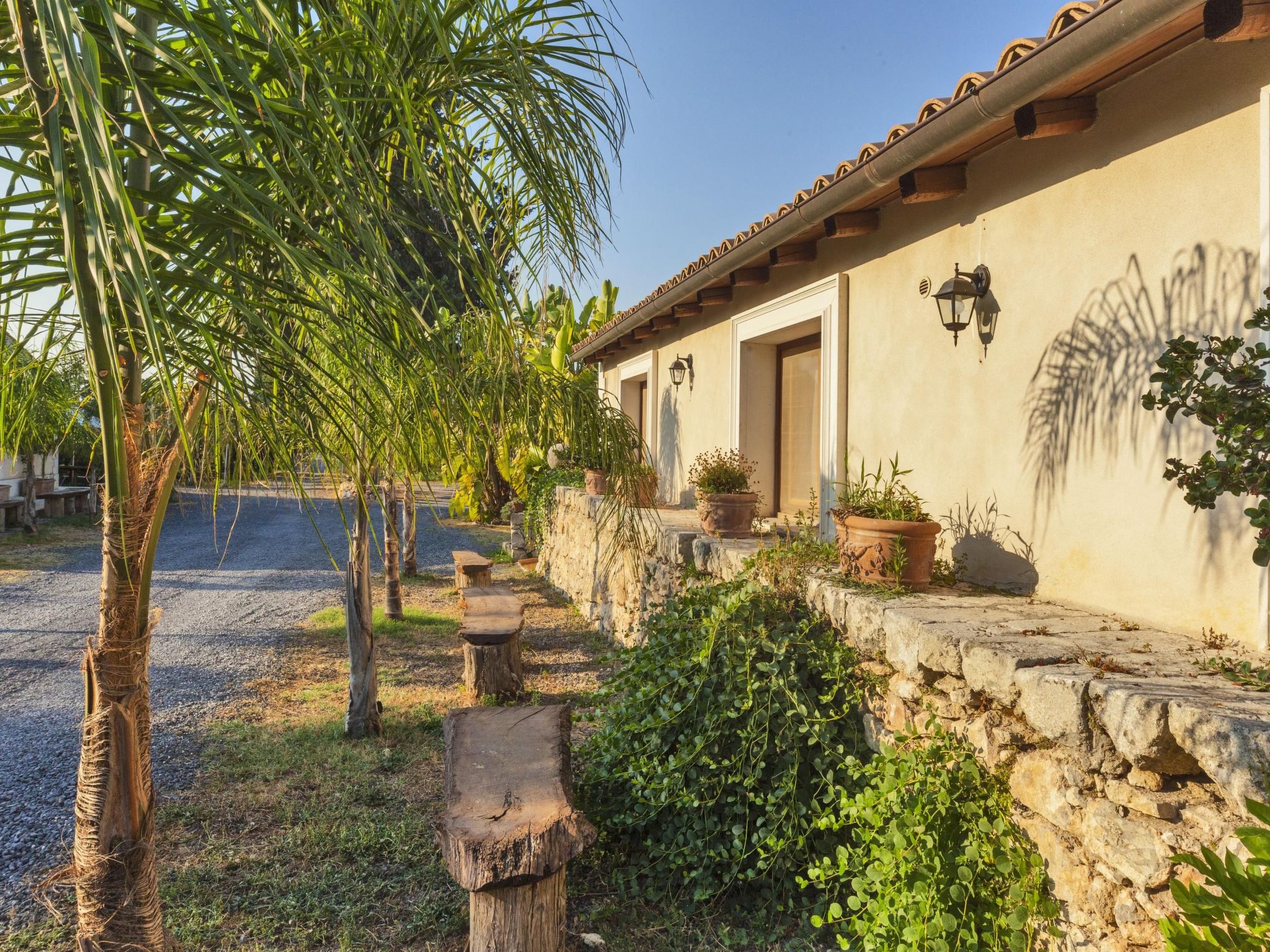 Villa dei Papiri - Mini-Doppelwohnung auf zwei Ebenen mit Küche und eigenem Gar-Image-tags.info