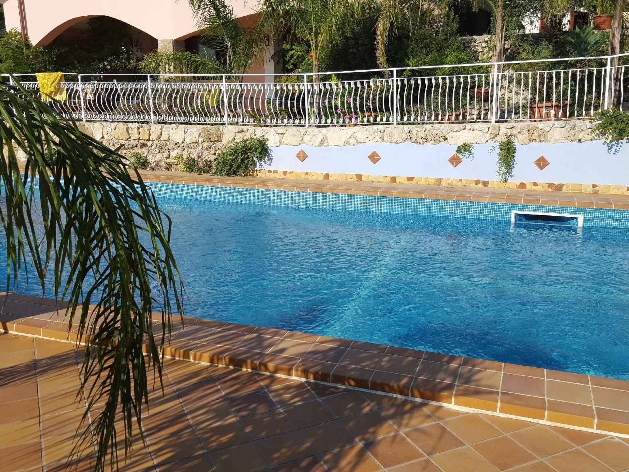 SYRAKUS IN WOHNSITZ MIT POOL PLEMMIRIO-Image-tags.info