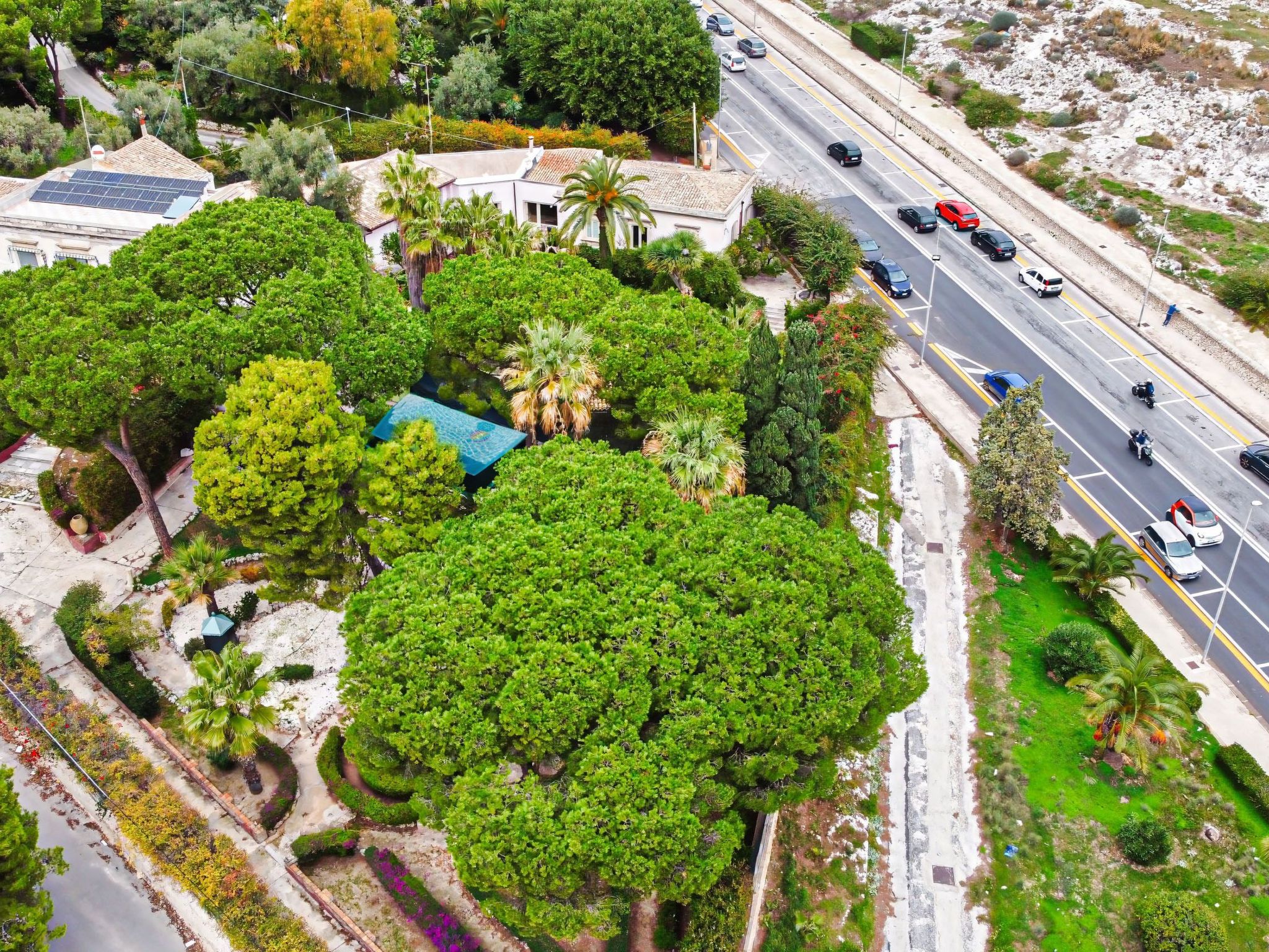 Für 4 Personen und 1 Kind in Syrakus, Sizilien (Ostküste von Sizilien)-Image-tags.info