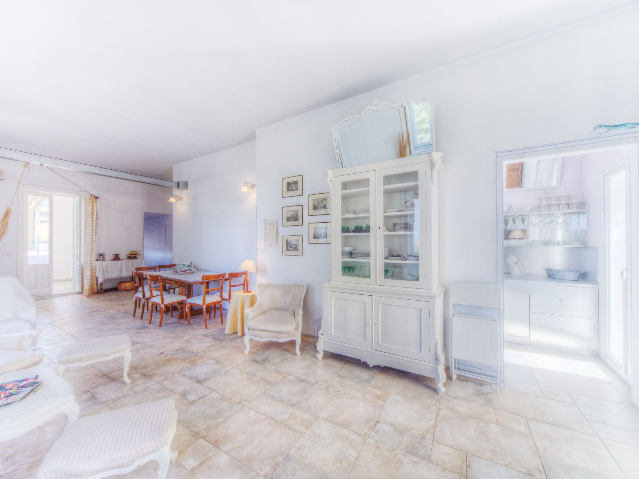 Für 4 Personen und 1 Kind in Syrakus, Sizilien (Ostküste von Sizilien)-Image-tags.info